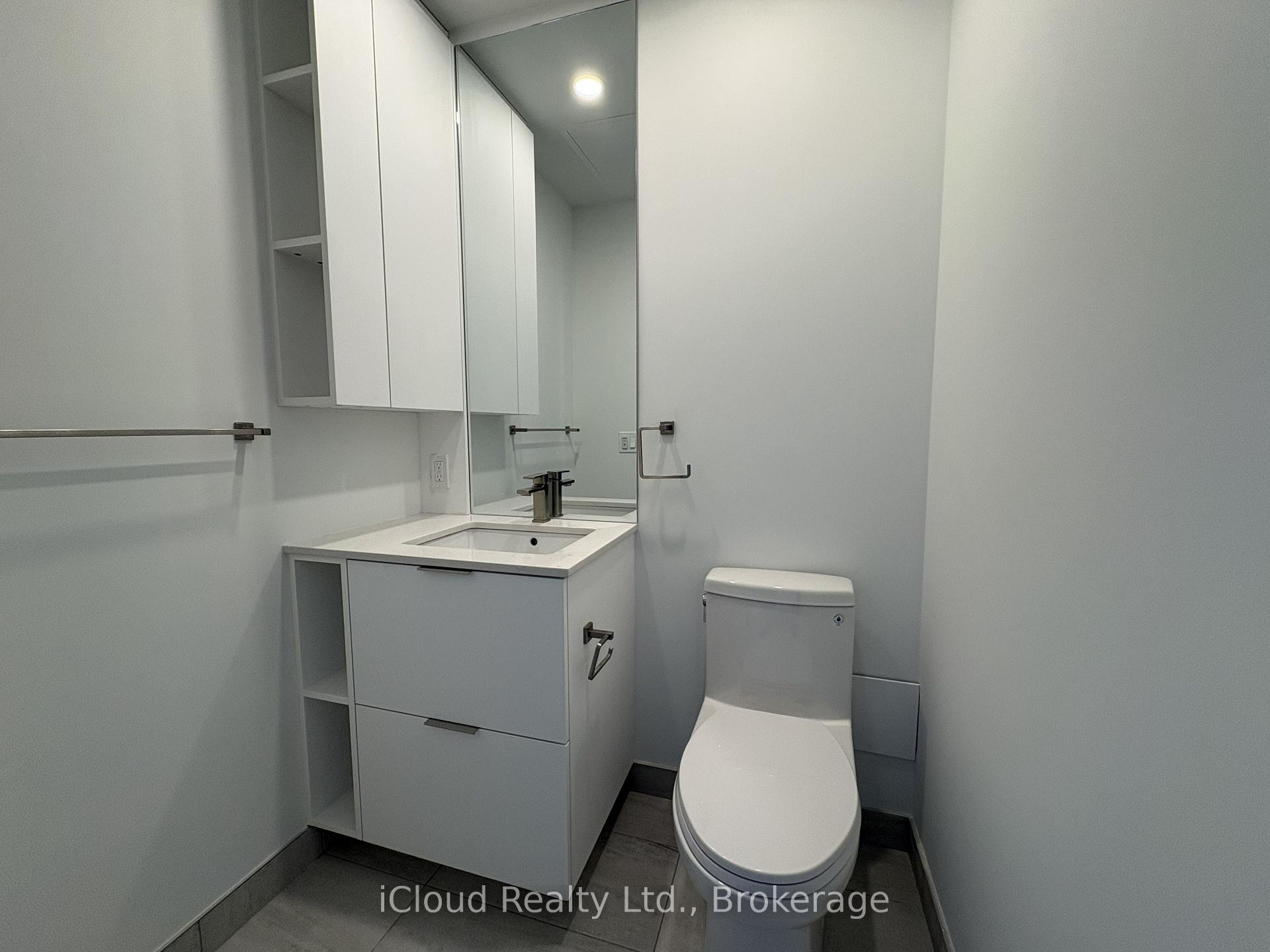 Photo 8 of Unit TH 02, 1 Fairview Road, Mississauga, Mississauga Valleys — HOMEH