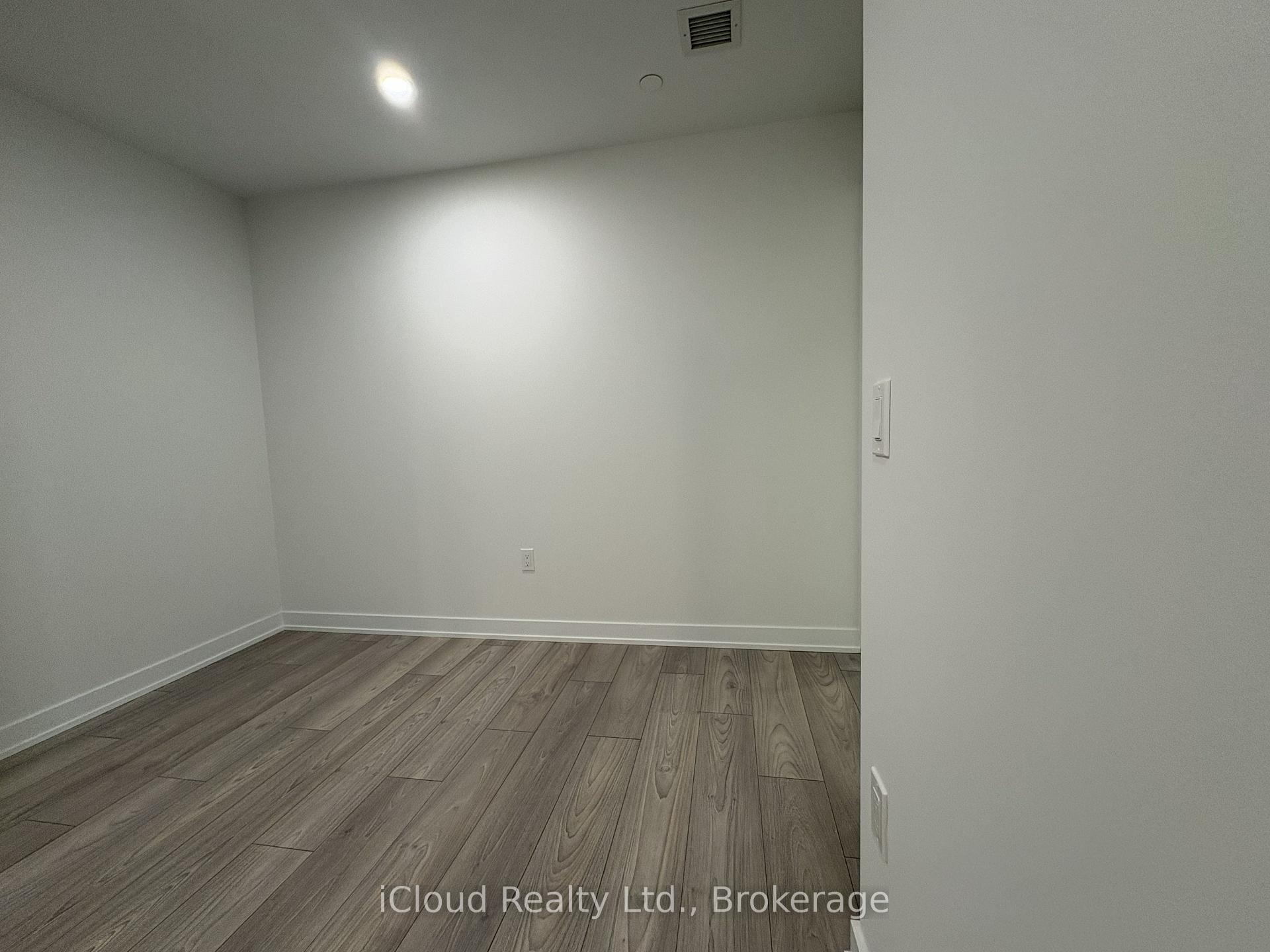 Photo 18 of Unit TH 02, 1 Fairview Road, Mississauga, Mississauga Valleys — HOMEH