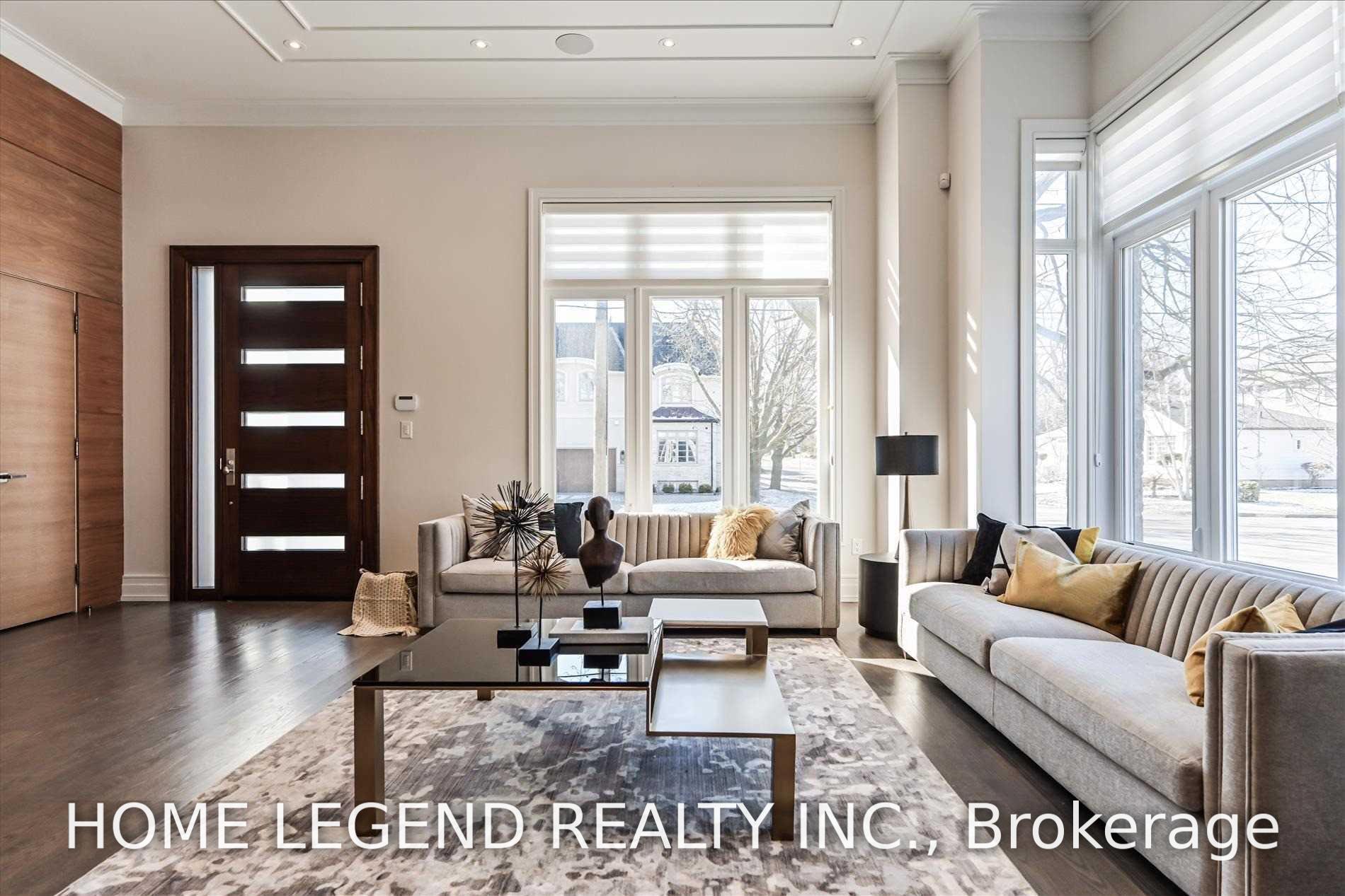 Photo 5 of 272 Hillcrest Avenue, North York, Willowdale East — HOMEH