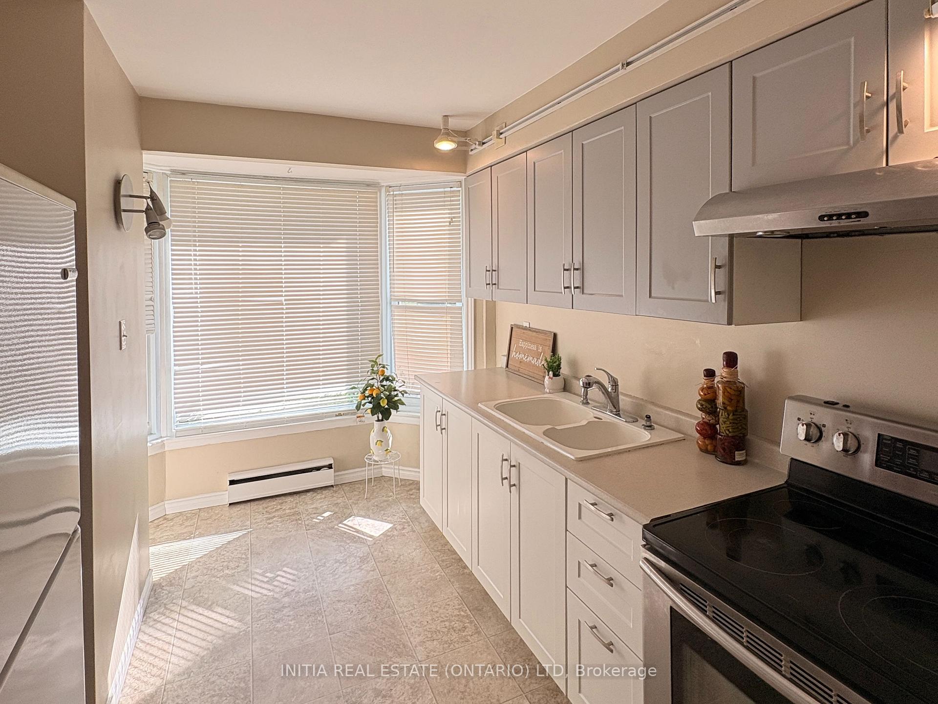 Photo 4 of Unit 27, 47 Arbour Glen Crescent, London, East A — HOMEH