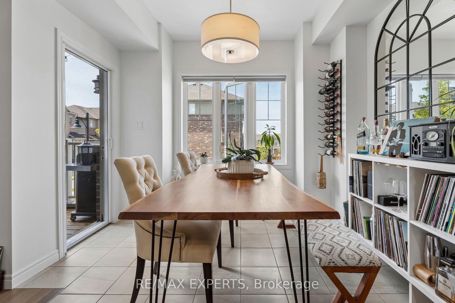 Photo 15 of 4 Groom Lane, Hamilton, Ancaster — HOMEH