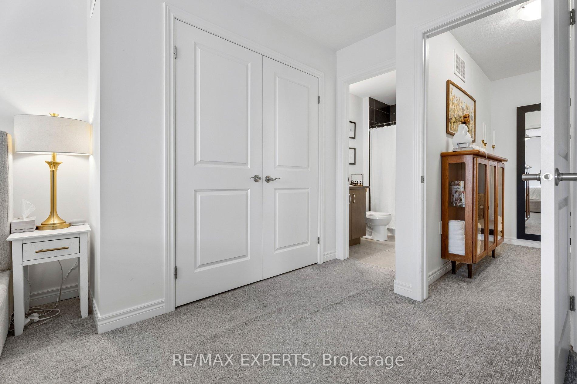 Photo 25 of 4 Groom Lane, Hamilton, Ancaster — HOMEH