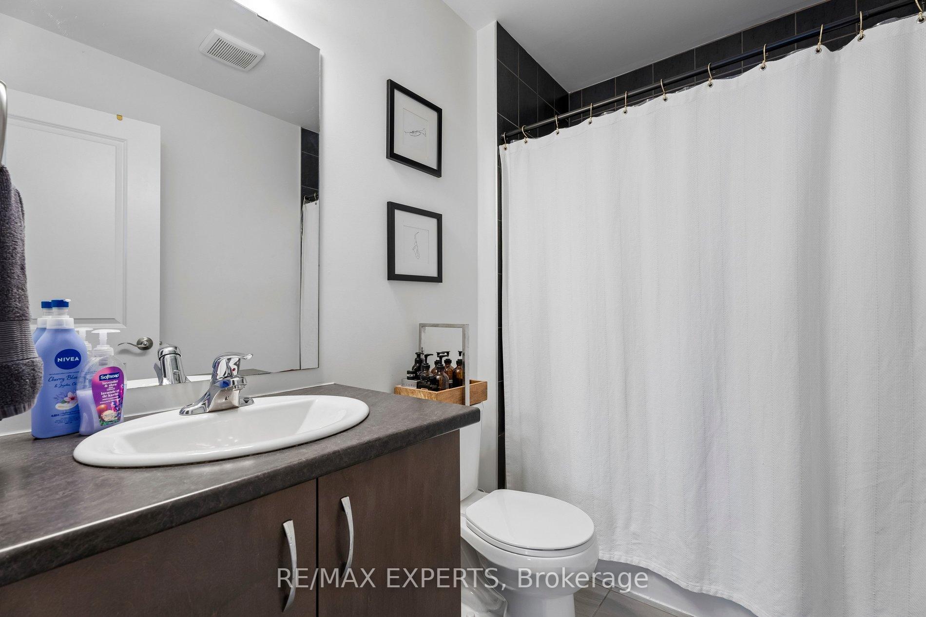 Photo 29 of 4 Groom Lane, Hamilton, Ancaster — HOMEH