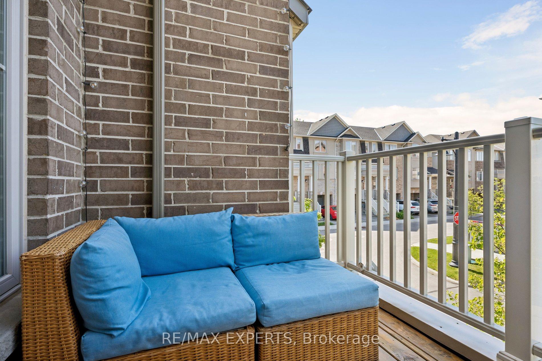 Photo 36 of 4 Groom Lane, Hamilton, Ancaster — HOMEH