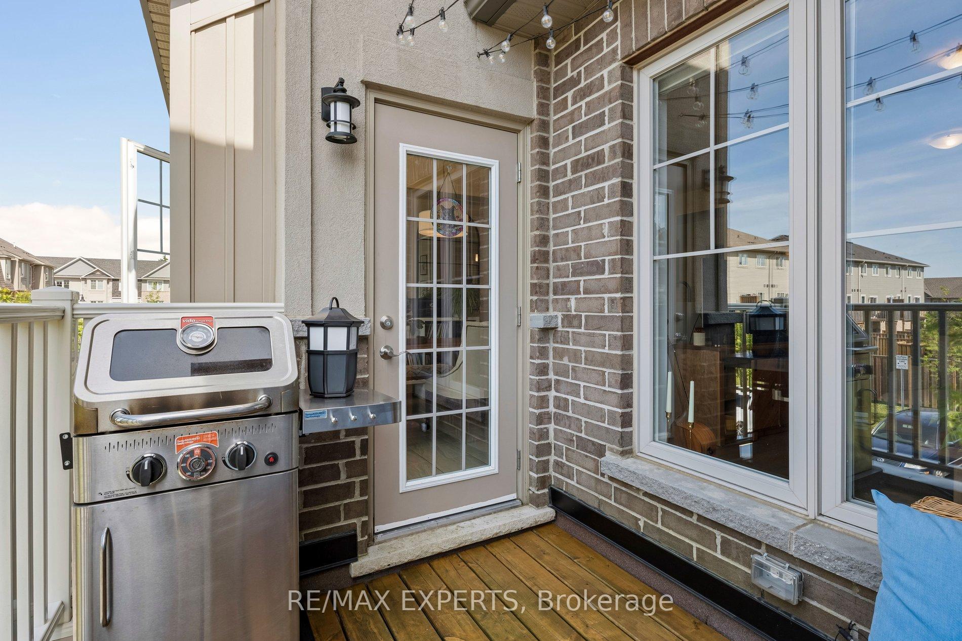Photo 37 of 4 Groom Lane, Hamilton, Ancaster — HOMEH