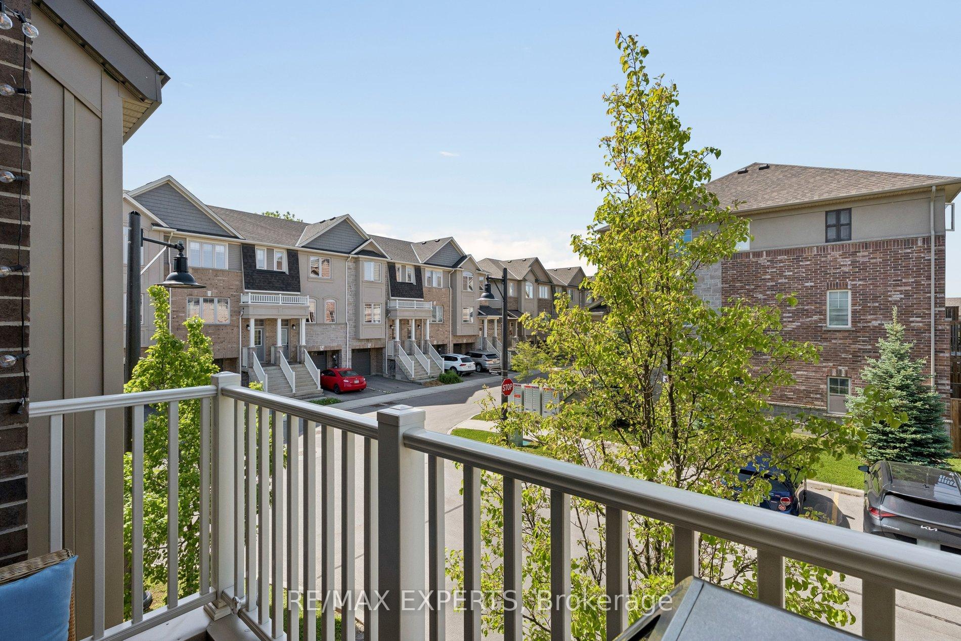 Photo 40 of 4 Groom Lane, Hamilton, Ancaster — HOMEH