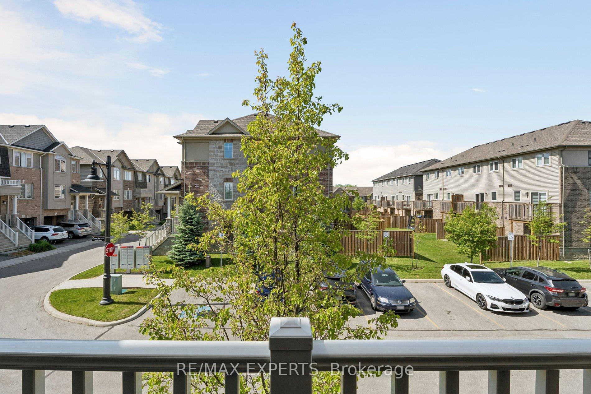 Photo 41 of 4 Groom Lane, Hamilton, Ancaster — HOMEH