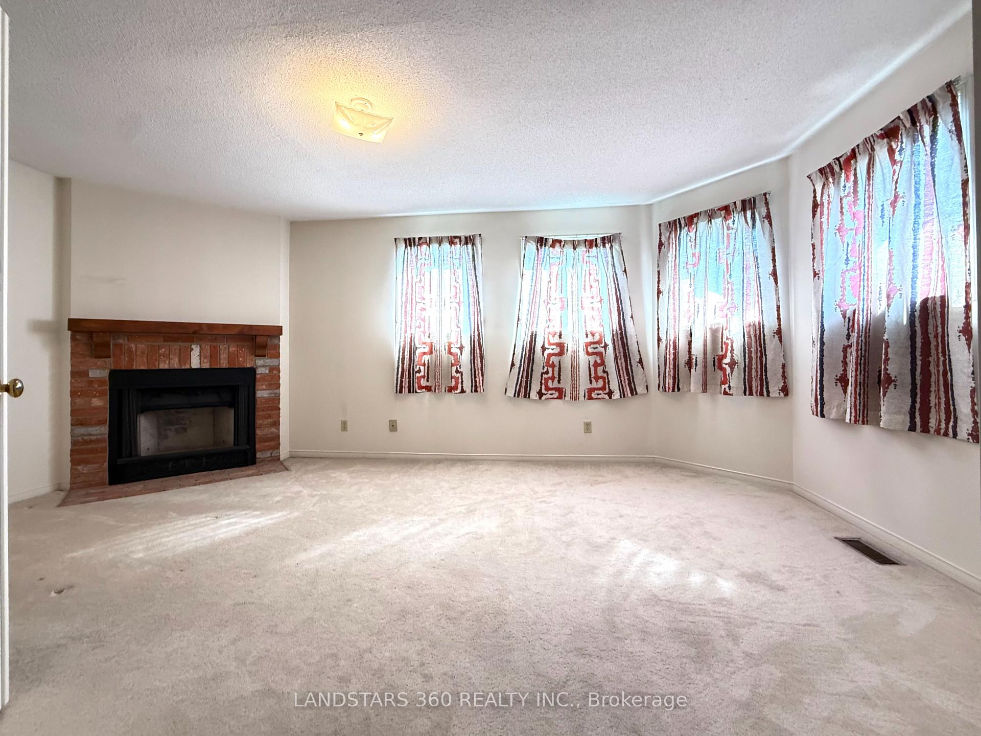 Photo 15 of 4535 Gullfoot Circle, Mississauga, Hurontario — HOMEH