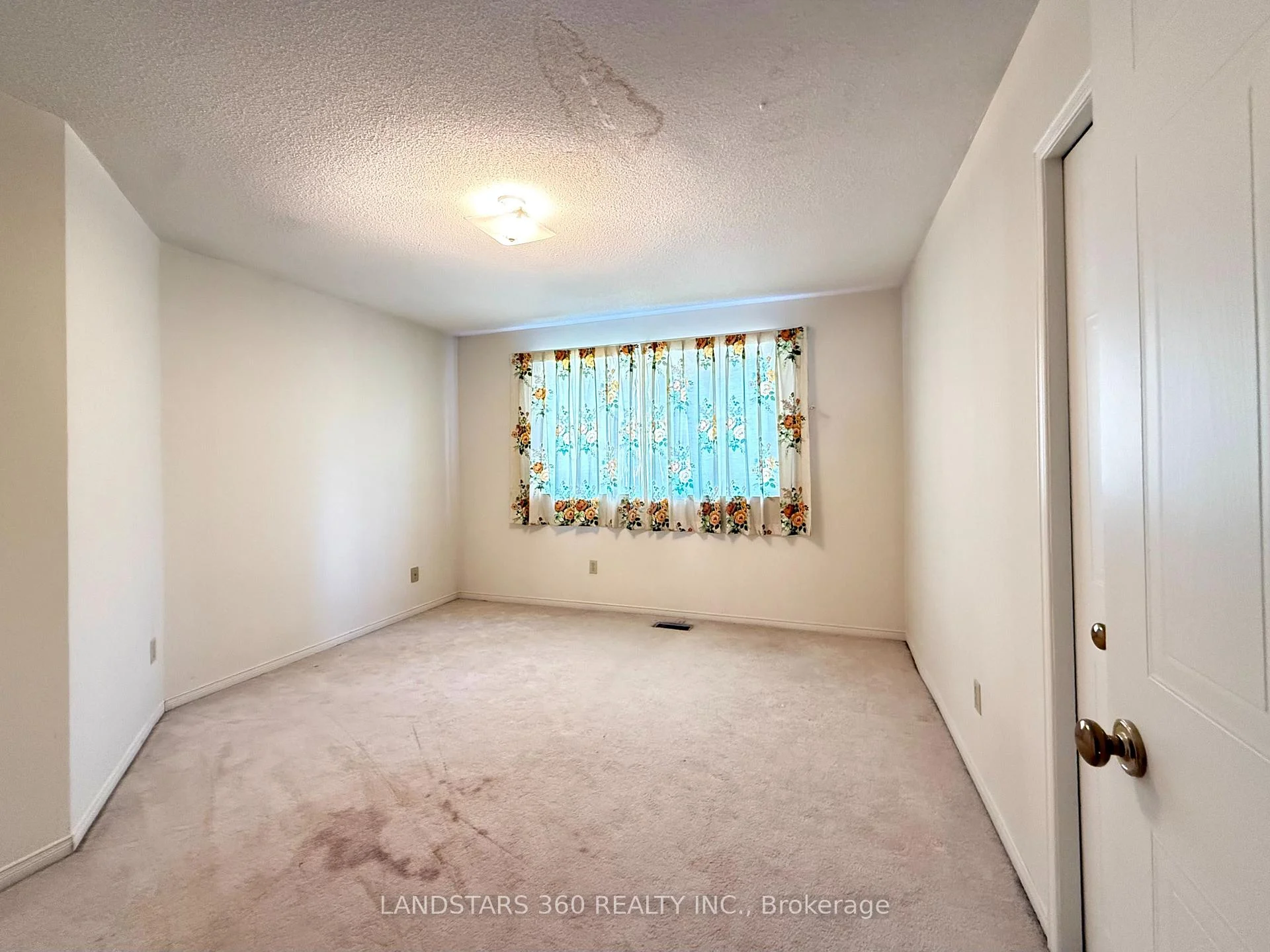 Photo 21 of 4535 Gullfoot Circle, Mississauga, Hurontario — HOMEH
