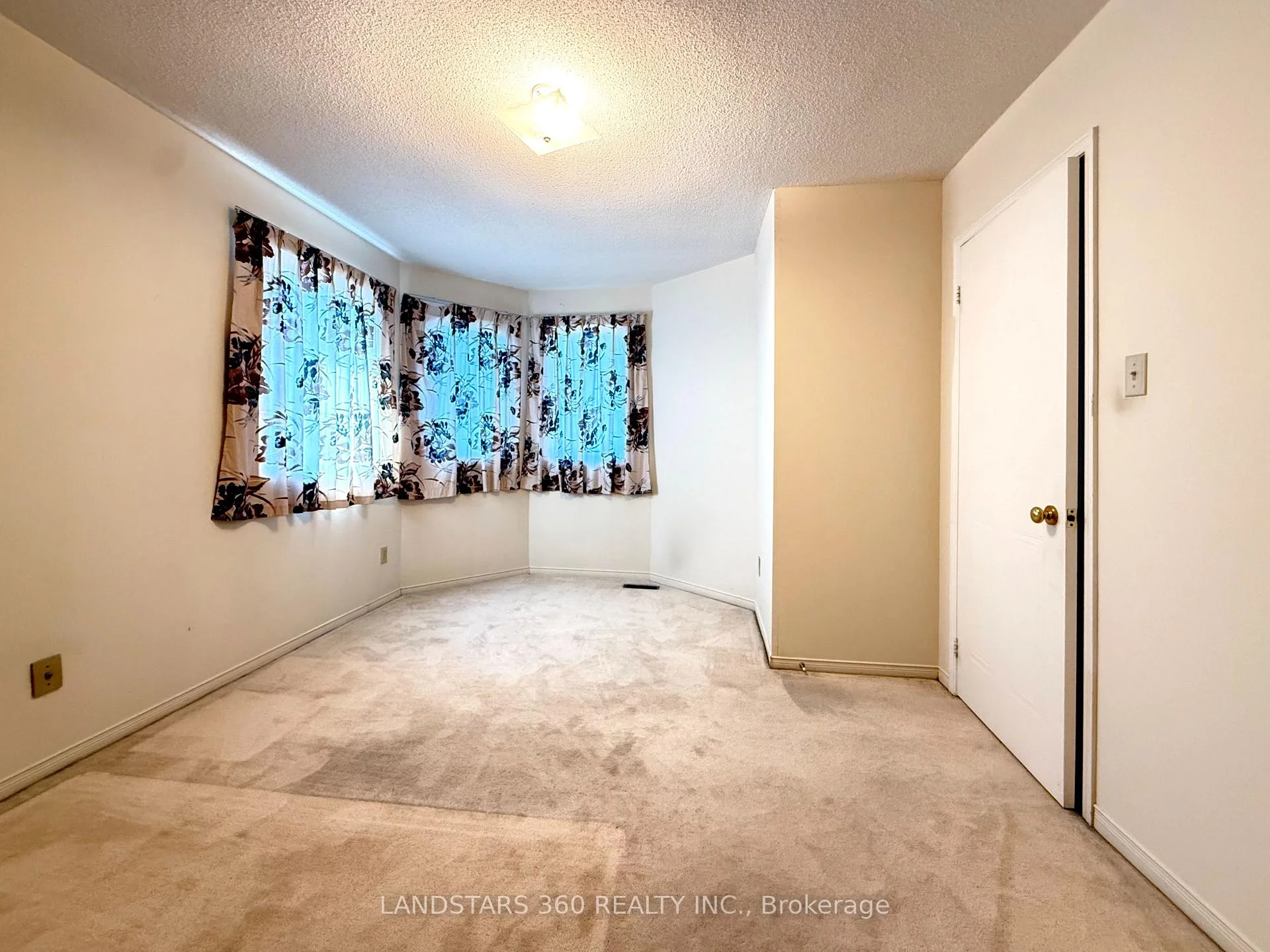 Photo 22 of 4535 Gullfoot Circle, Mississauga, Hurontario — HOMEH
