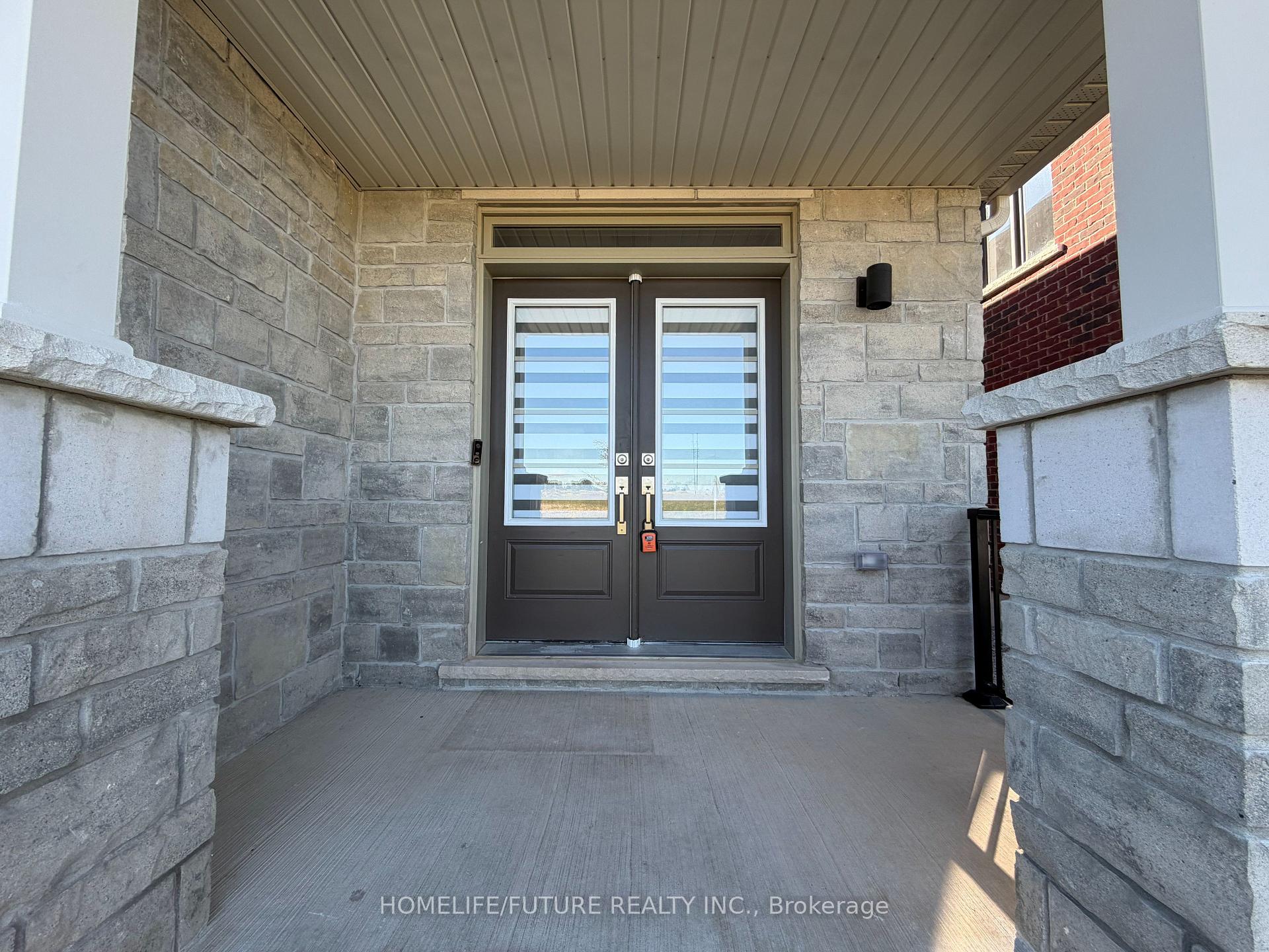 Photo 2 of 171 Grady Drive, Clarington, Newcastle — HOMEH