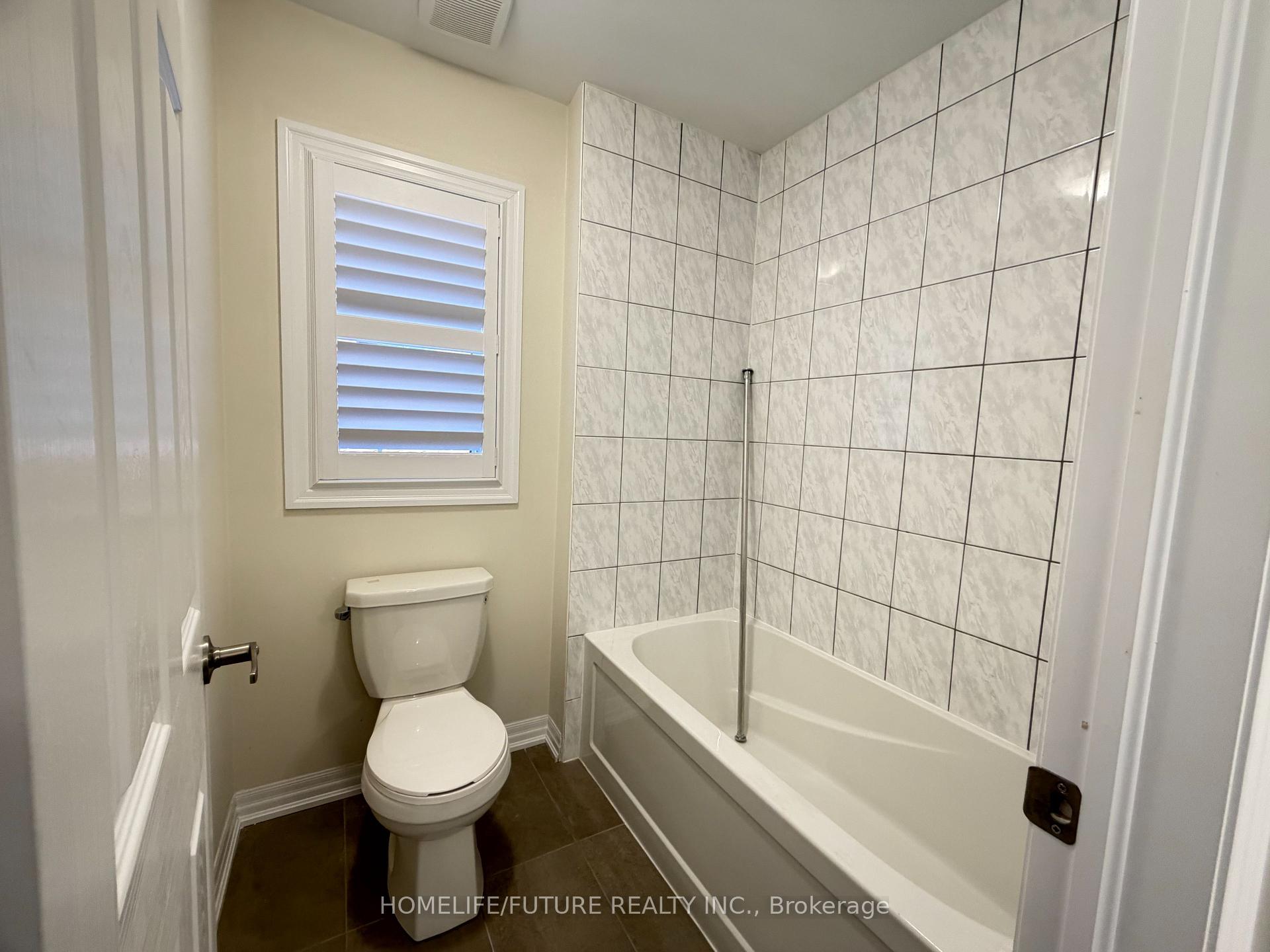 Photo 14 of 171 Grady Drive, Clarington, Newcastle — HOMEH