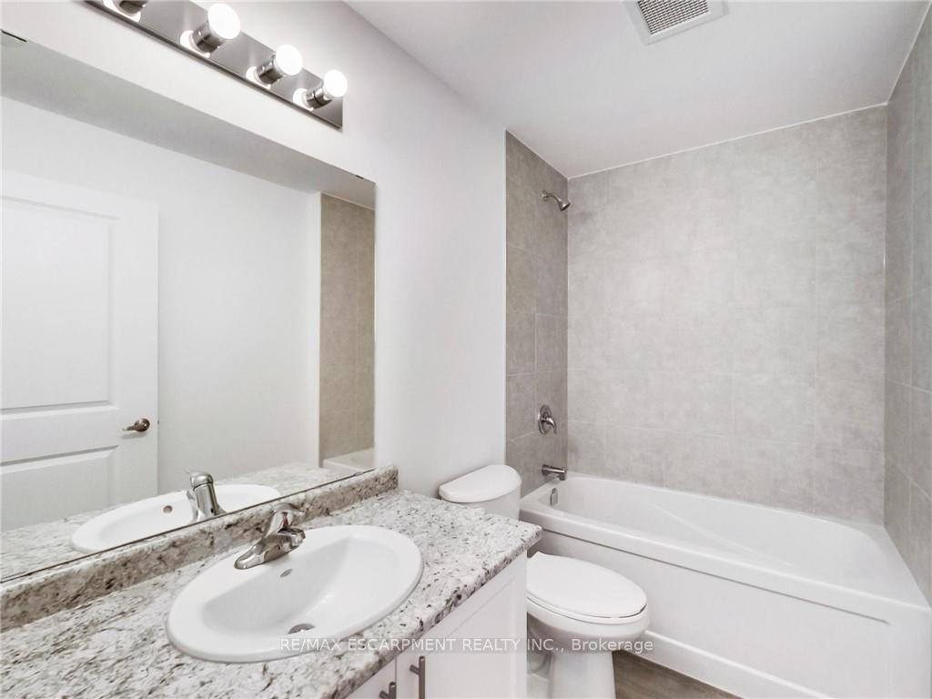 Photo 8 of Unit 1008, 470 Dundas Street E, Hamilton, Waterdown — HOMEH