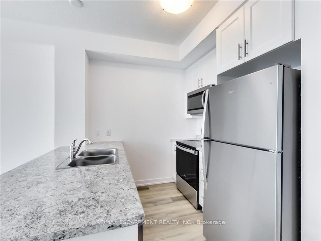 Photo 12 of Unit 1008, 470 Dundas Street E, Hamilton, Waterdown — HOMEH