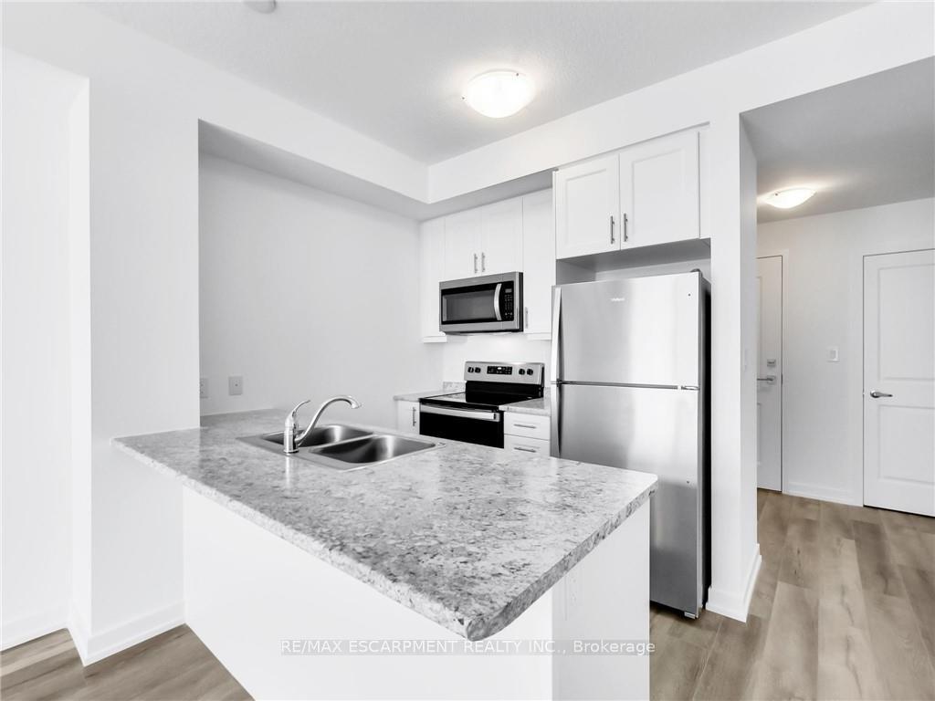 Photo 13 of Unit 1008, 470 Dundas Street E, Hamilton, Waterdown — HOMEH