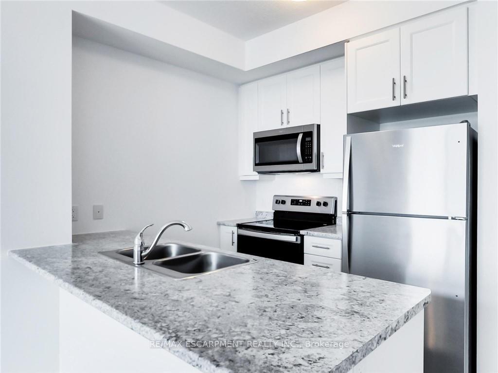 Photo 14 of Unit 1008, 470 Dundas Street E, Hamilton, Waterdown — HOMEH