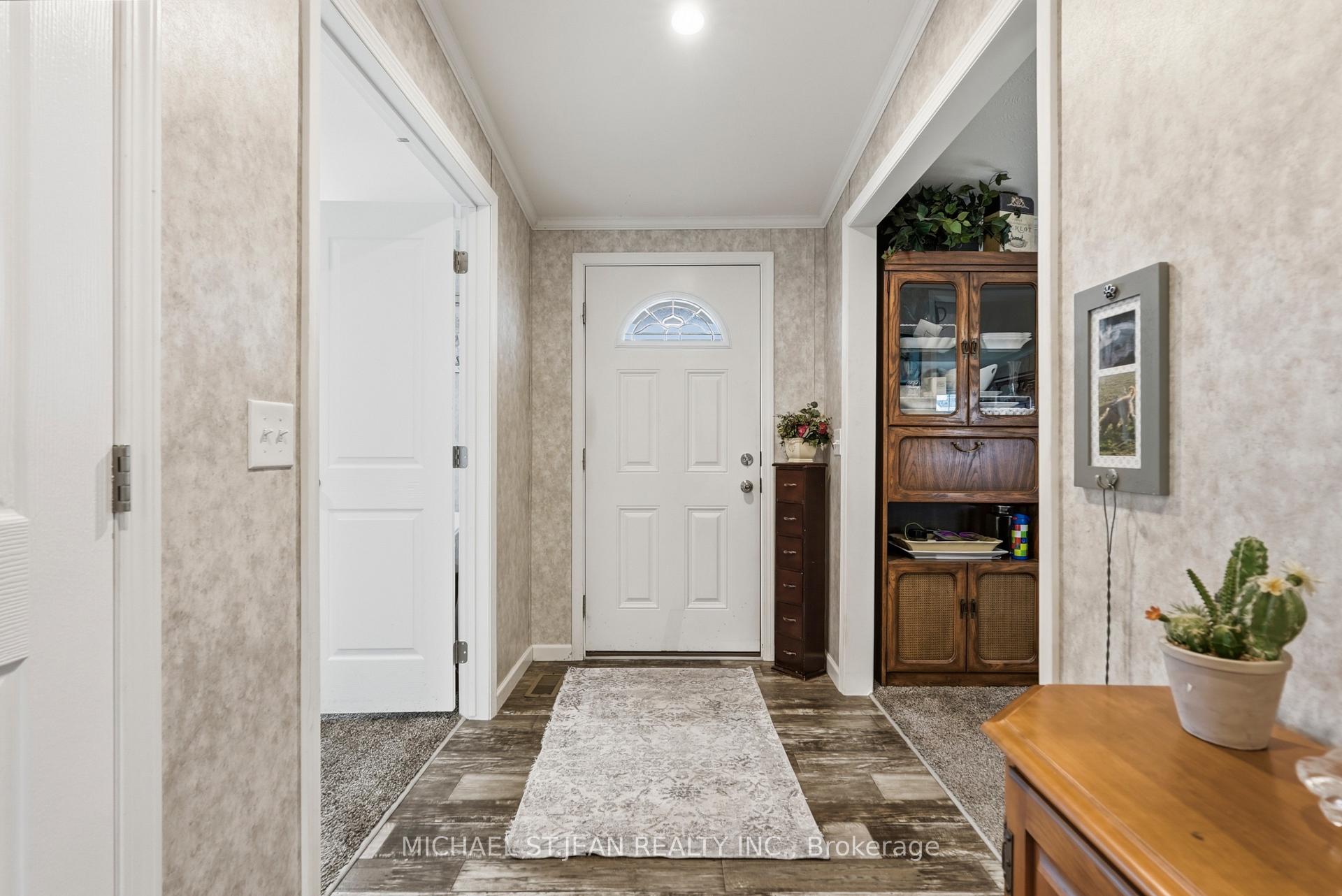 Photo 5 of 27 Hickory Hollow, Haldimand, Nanticoke — HOMEH