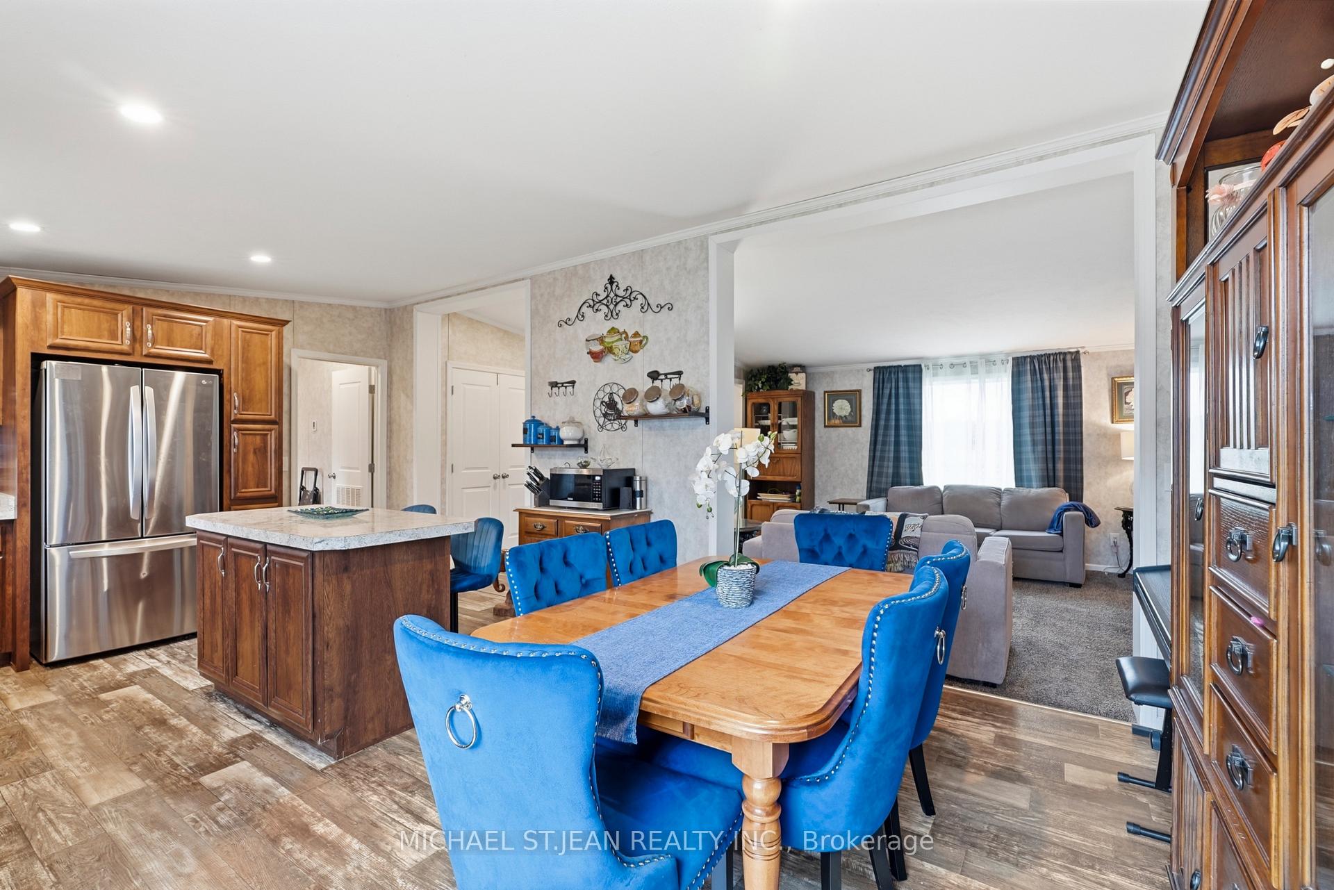 Photo 10 of 27 Hickory Hollow, Haldimand, Nanticoke — HOMEH