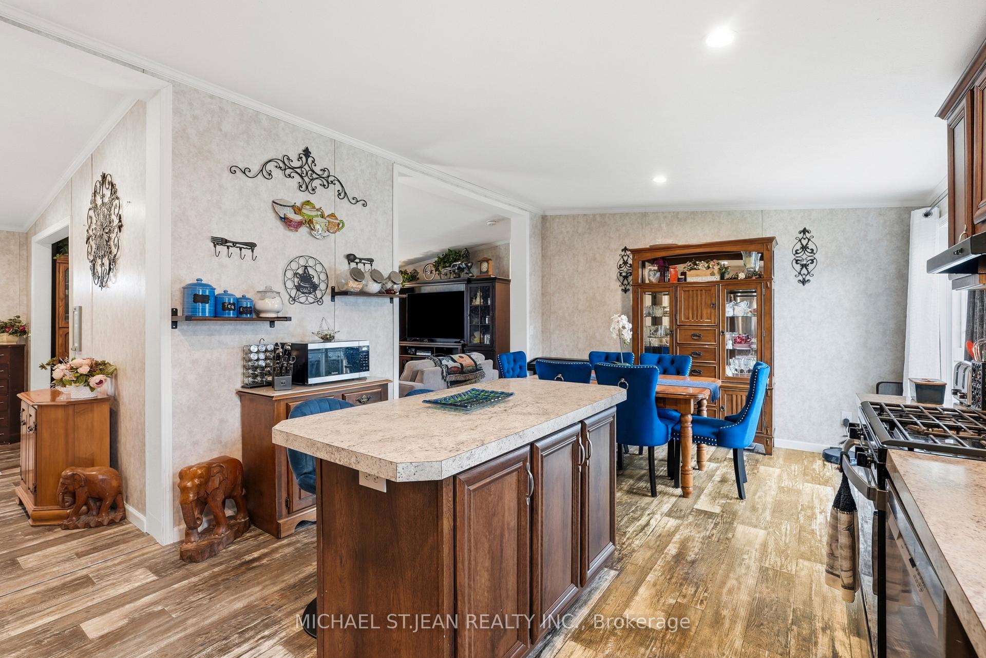 Photo 12 of 27 Hickory Hollow, Haldimand, Nanticoke — HOMEH