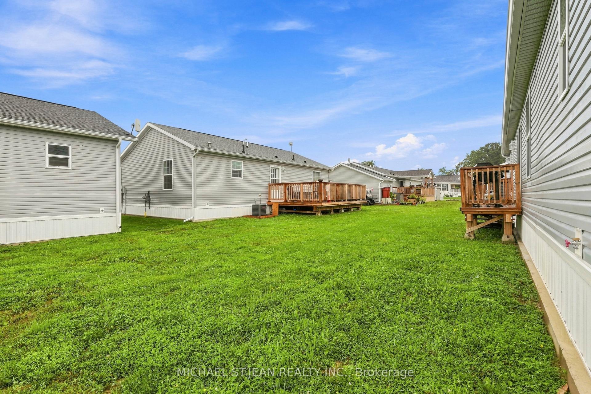 Photo 37 of 27 Hickory Hollow, Haldimand, Nanticoke — HOMEH