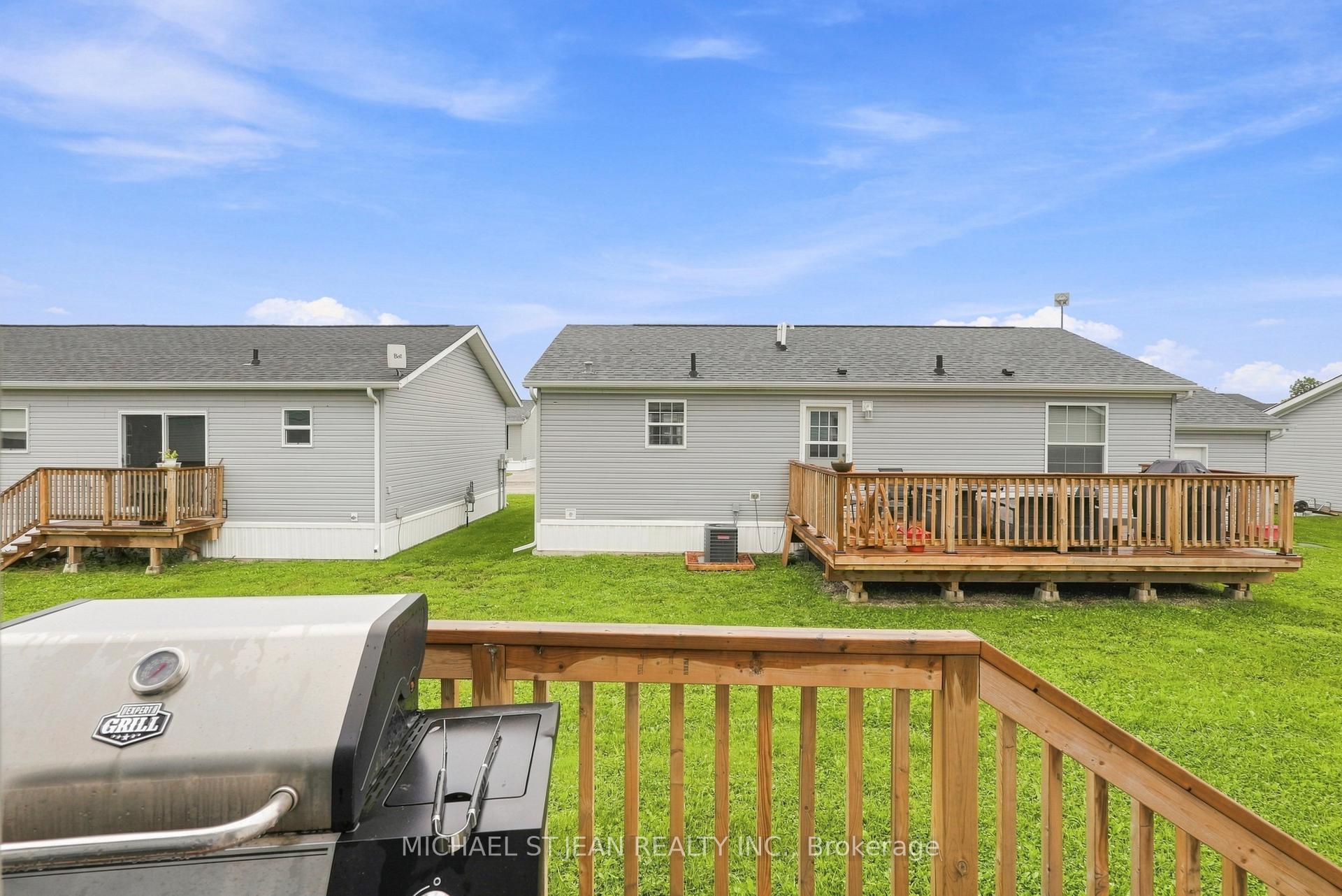 Photo 38 of 27 Hickory Hollow, Haldimand, Nanticoke — HOMEH