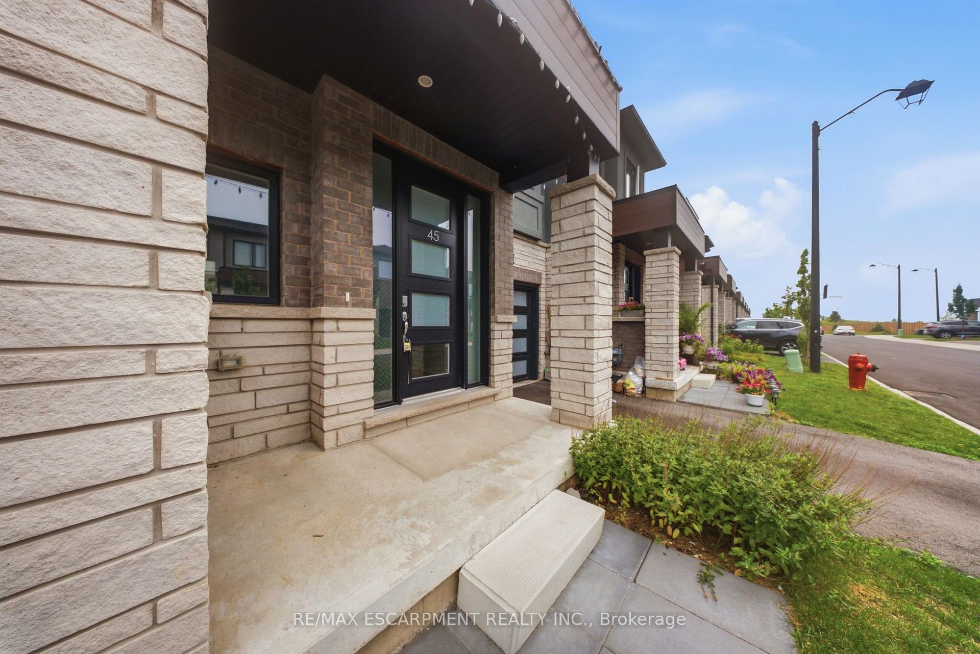 Photo 7 of Unit 45, 155 Equestrian Way, Cambridge, Preston Heights — HOMEH