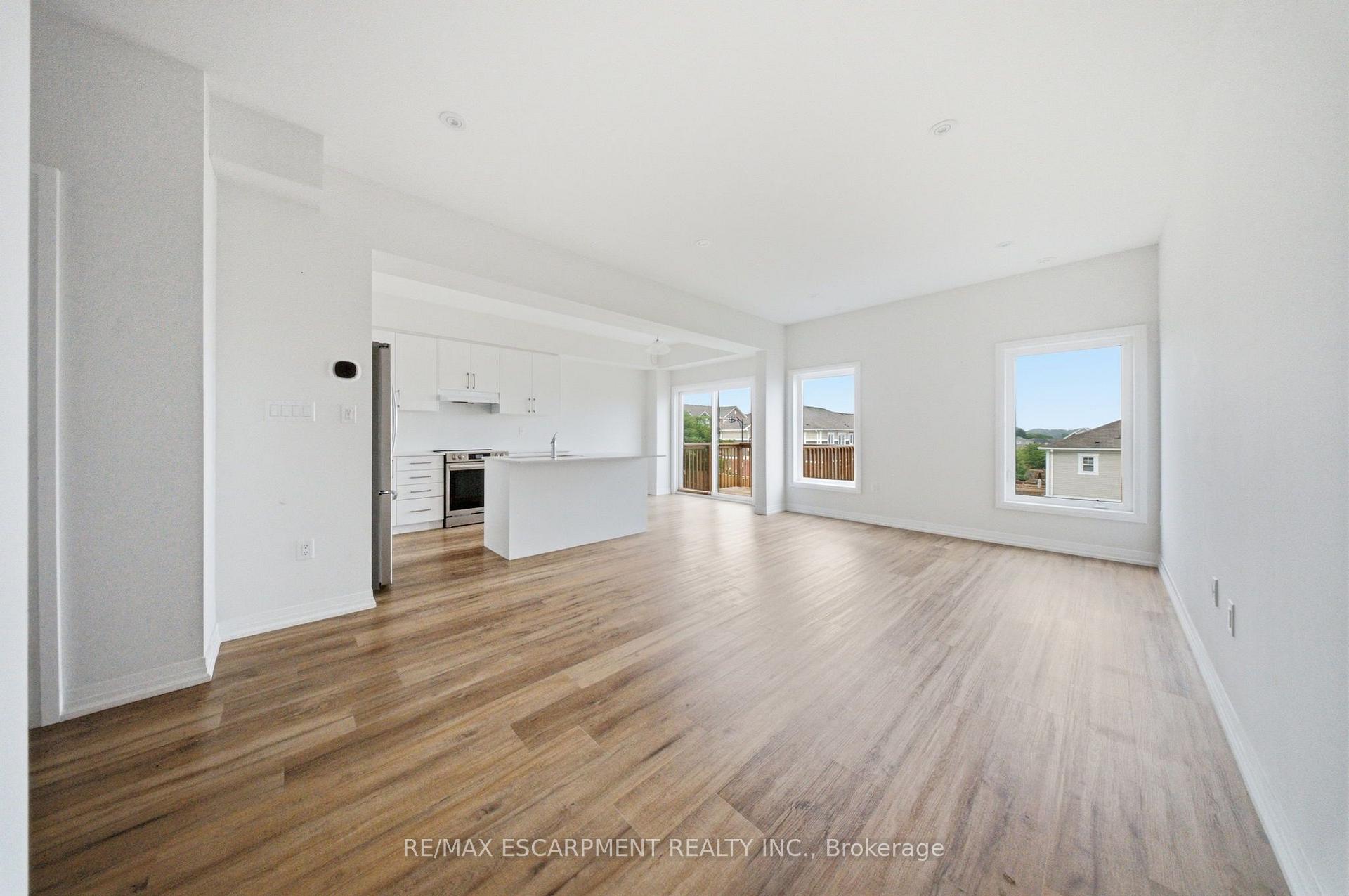 Photo 14 of Unit 45, 155 Equestrian Way, Cambridge, Preston Heights — HOMEH