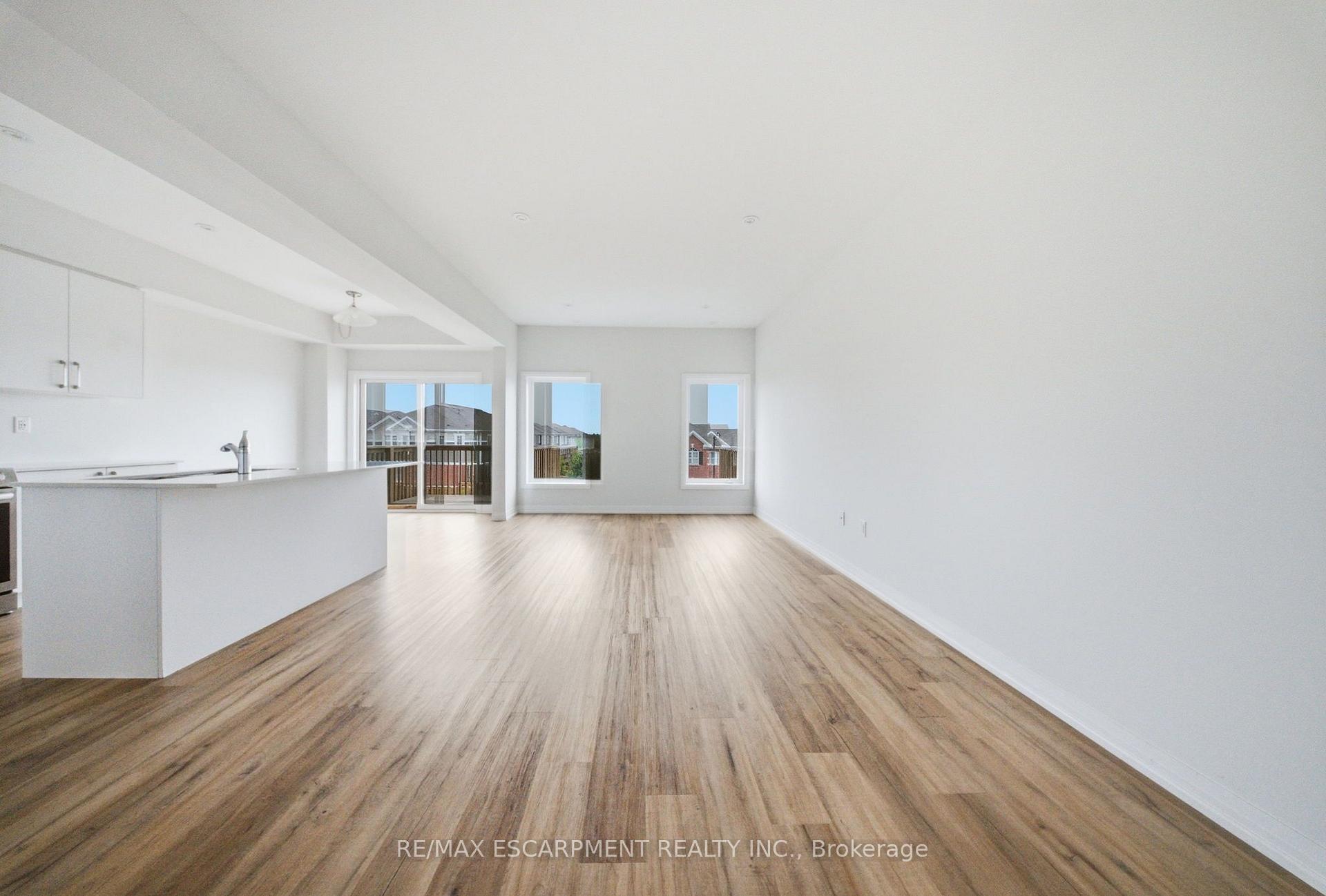 Photo 15 of Unit 45, 155 Equestrian Way, Cambridge, Preston Heights — HOMEH