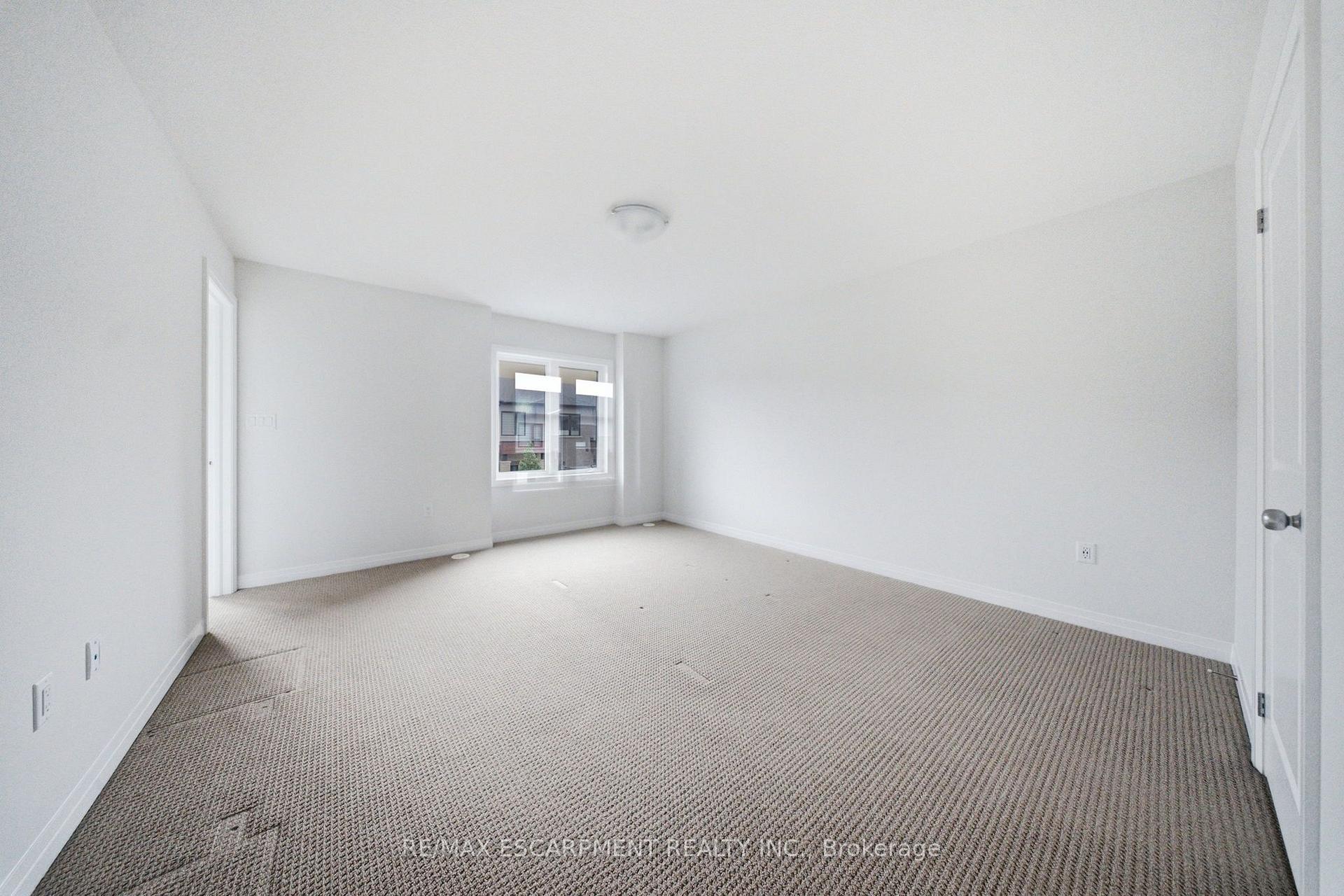 Photo 19 of Unit 45, 155 Equestrian Way, Cambridge, Preston Heights — HOMEH