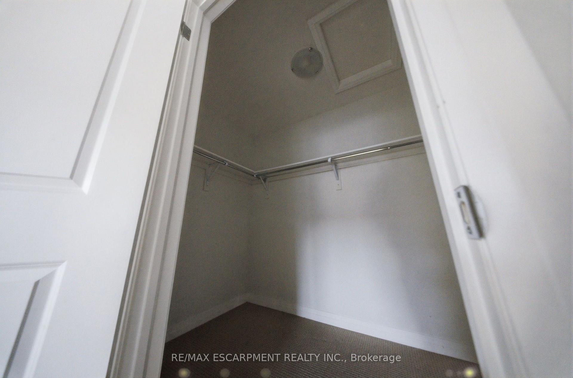 Photo 22 of Unit 45, 155 Equestrian Way, Cambridge, Preston Heights — HOMEH