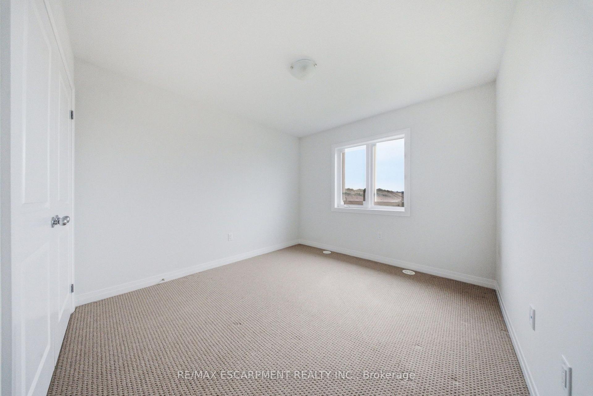 Photo 23 of Unit 45, 155 Equestrian Way, Cambridge, Preston Heights — HOMEH