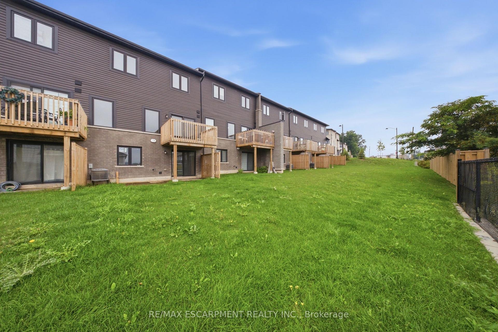 Photo 28 of Unit 45, 155 Equestrian Way, Cambridge, Preston Heights — HOMEH