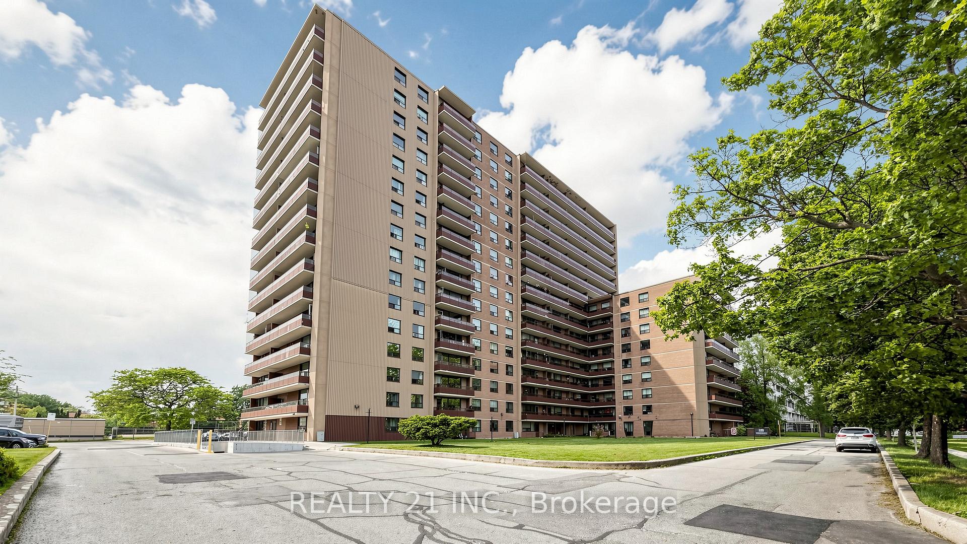 Photo 2 of Unit 819, 180 Markham Road, Scarborough, Scarborough Village — HOMEH