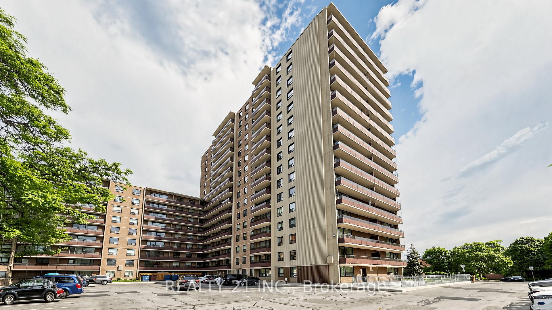 Photo 6 of Unit 819, 180 Markham Road, Scarborough, Scarborough Village — HOMEH