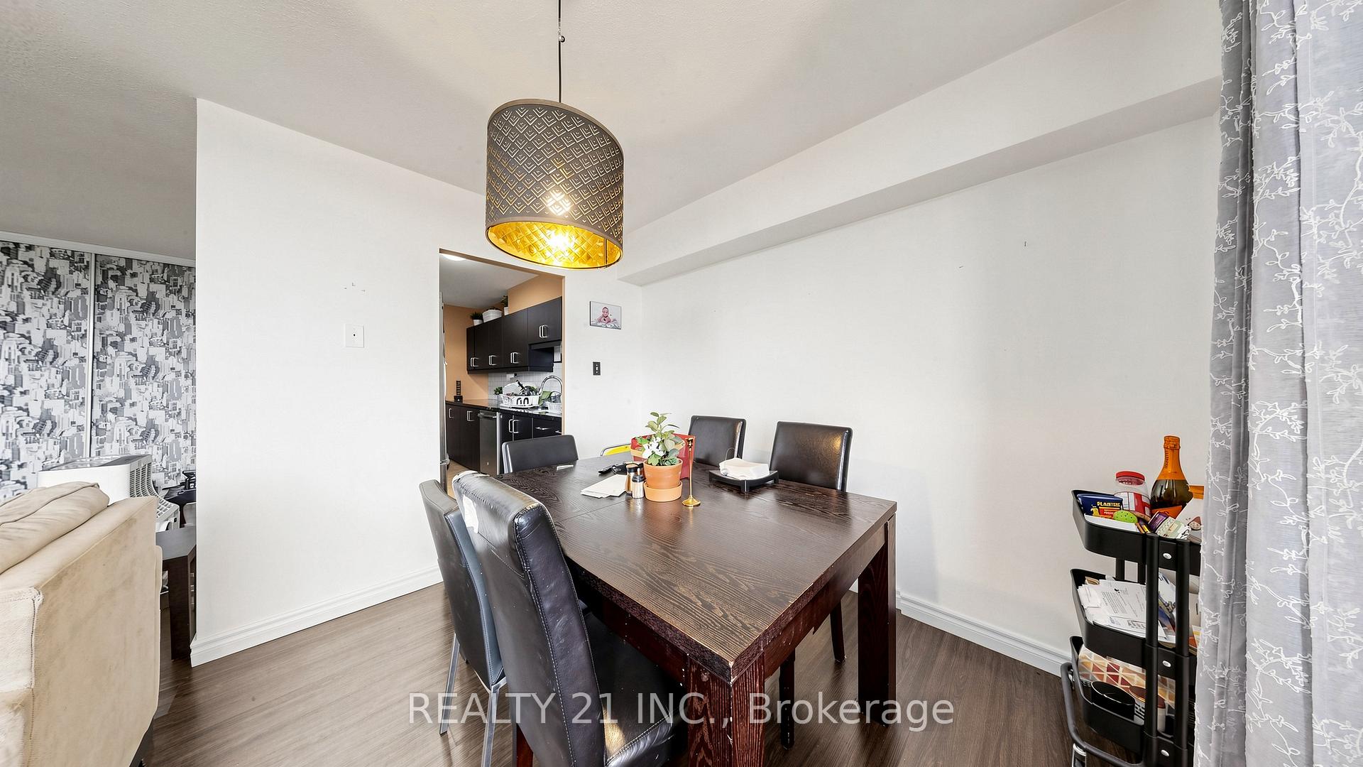 Photo 18 of Unit 819, 180 Markham Road, Scarborough, Scarborough Village — HOMEH