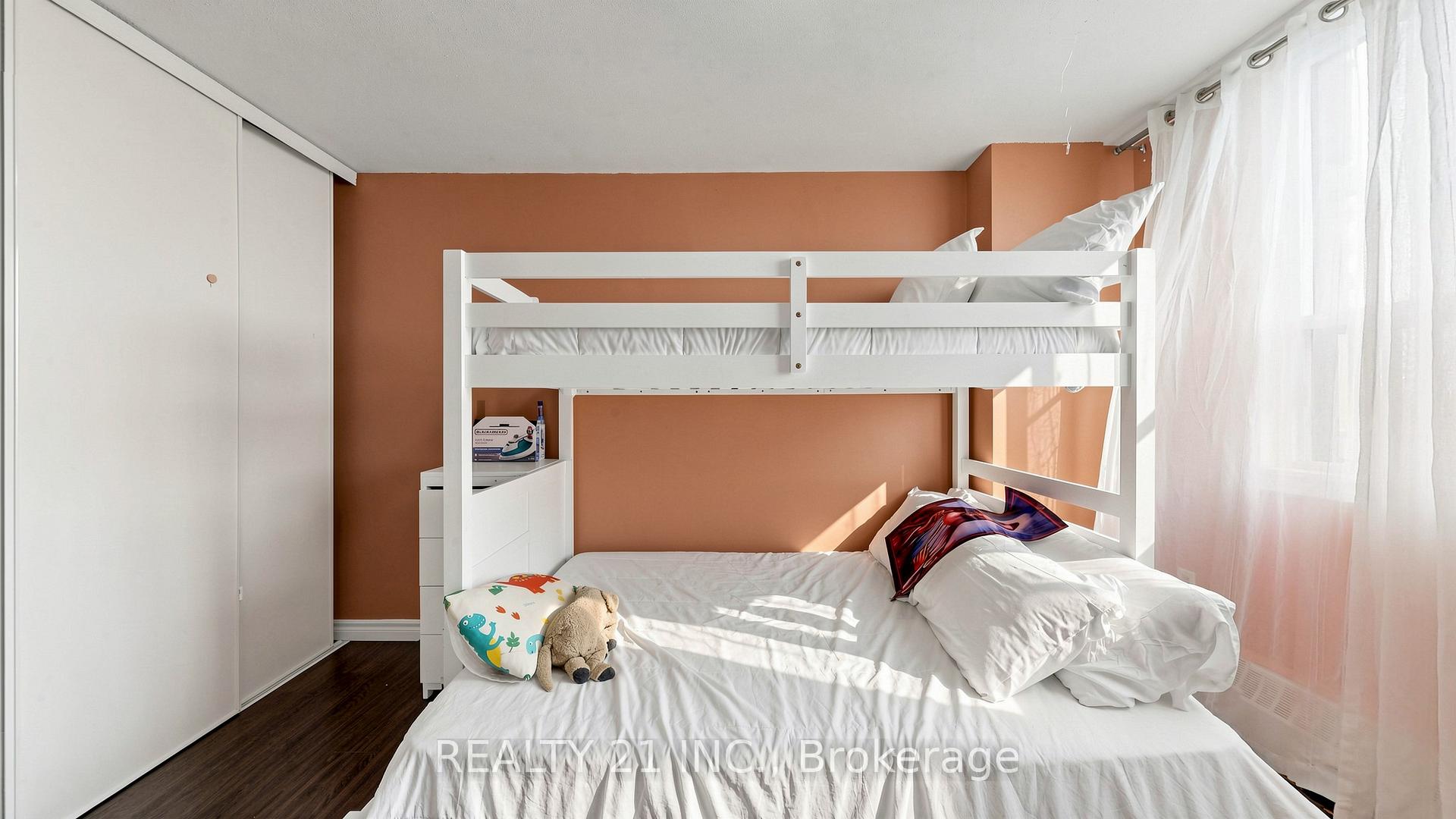 Photo 32 of Unit 819, 180 Markham Road, Scarborough, Scarborough Village — HOMEH