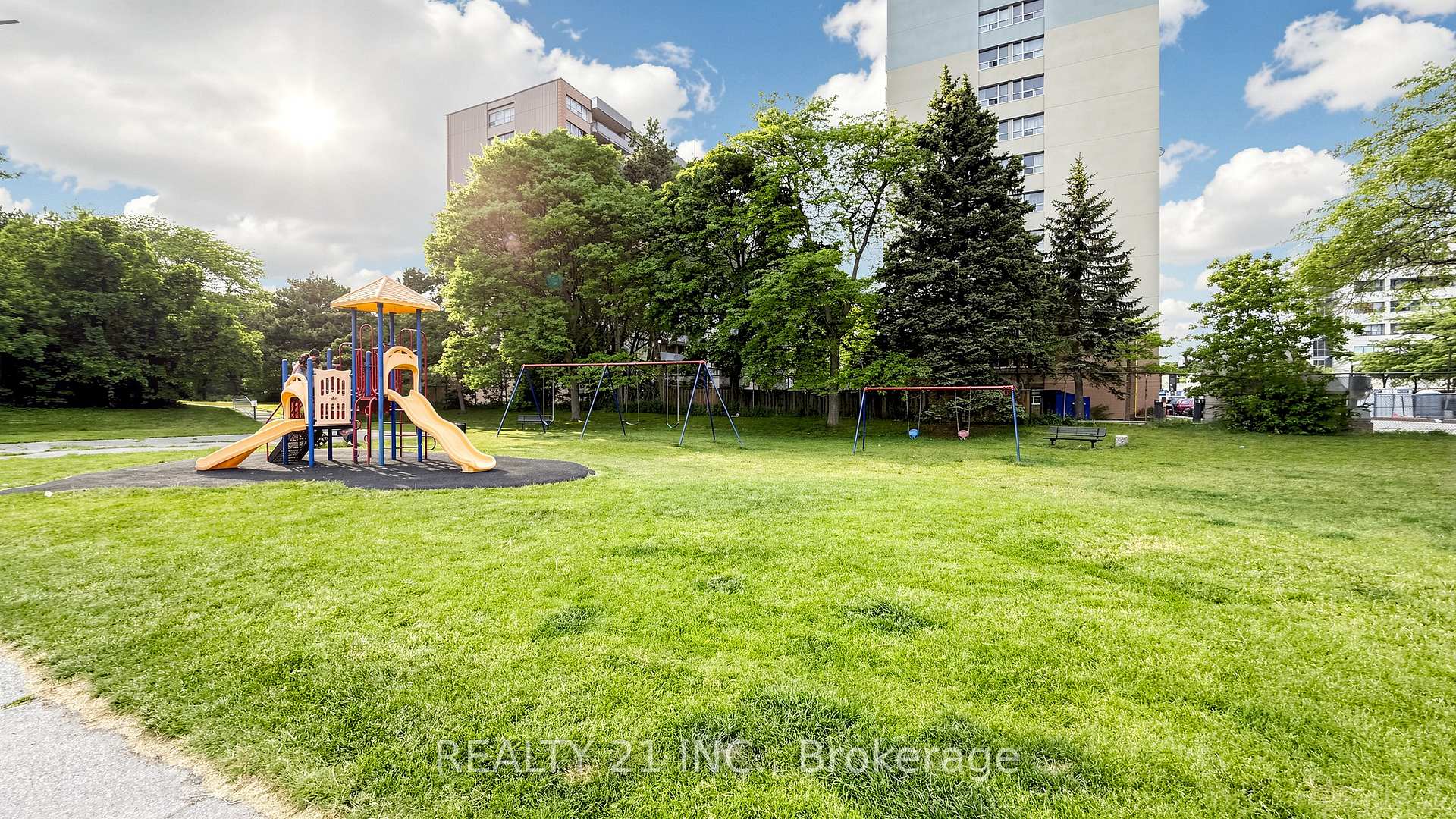 Photo 44 of Unit 819, 180 Markham Road, Scarborough, Scarborough Village — HOMEH
