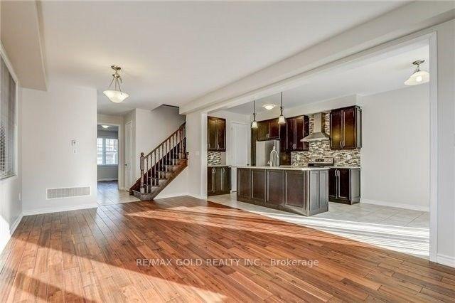 Photo 3 of Unit Upper, 82 Enford Crescent, Brampton, Northwest Brampton — HOMEH