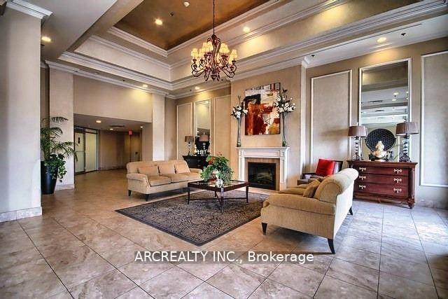 Photo 3 of Unit 406, 2 Maison Parc Court, Vaughan, Lakeview Estates — HOMEH