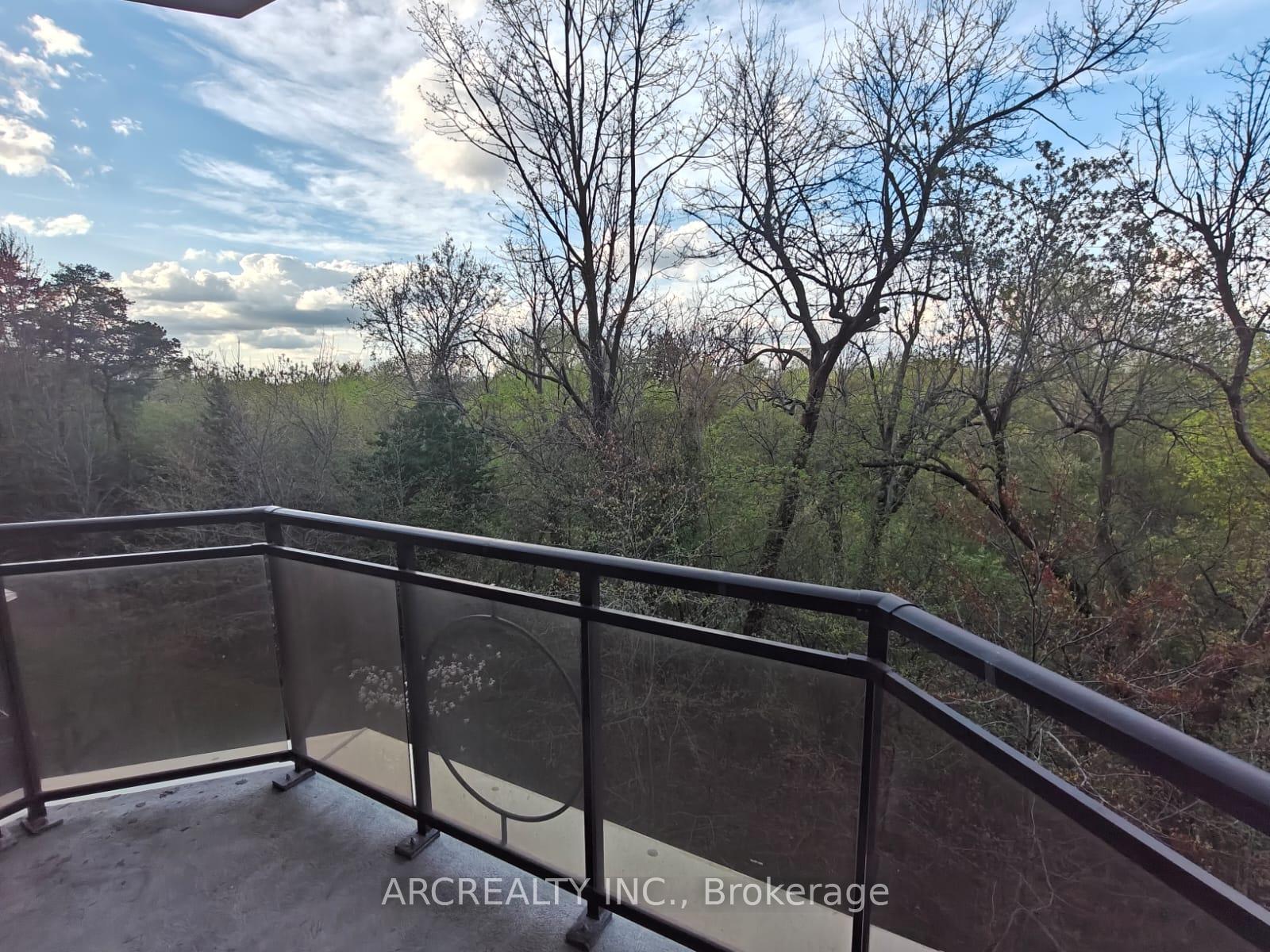 Photo 21 of Unit 406, 2 Maison Parc Court, Vaughan, Lakeview Estates — HOMEH