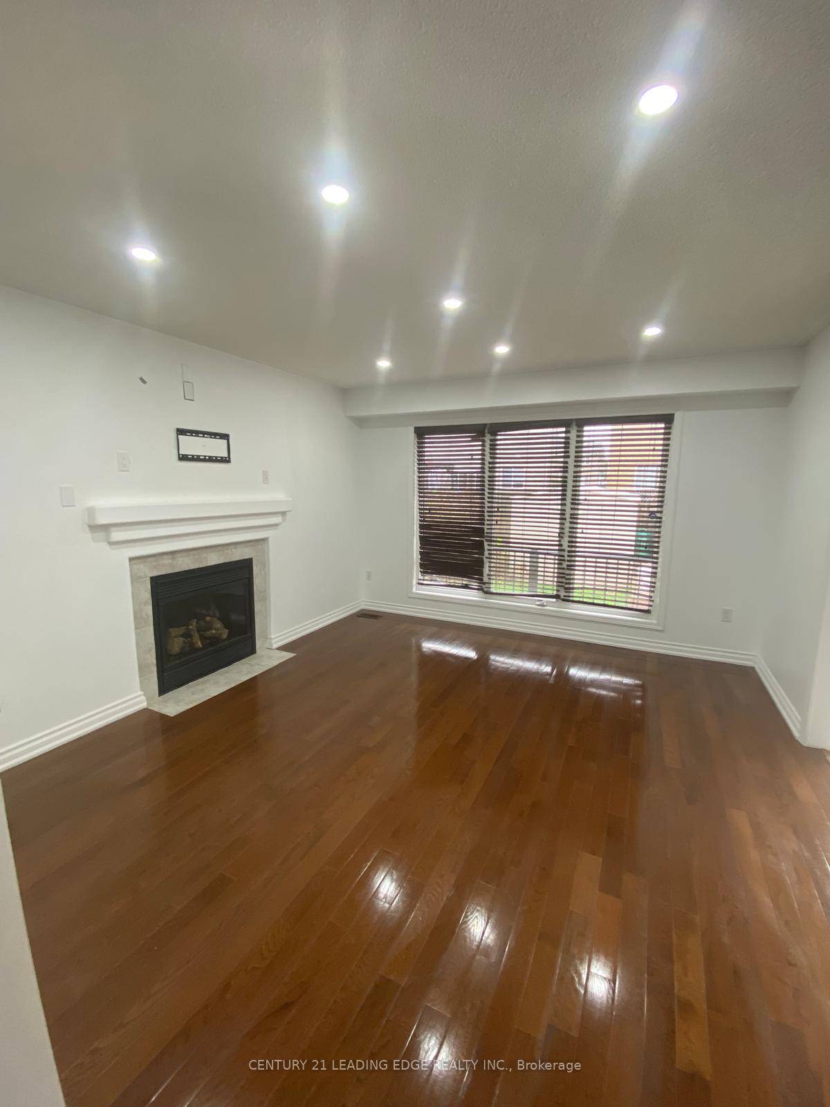 Photo 8 of 71 Jessop Drive, Brampton, Fletcher's Meadow — HOMEH