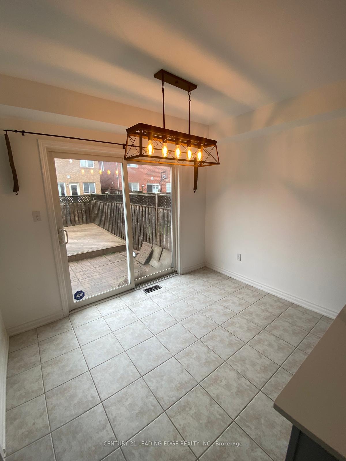 Photo 13 of 71 Jessop Drive, Brampton, Fletcher's Meadow — HOMEH