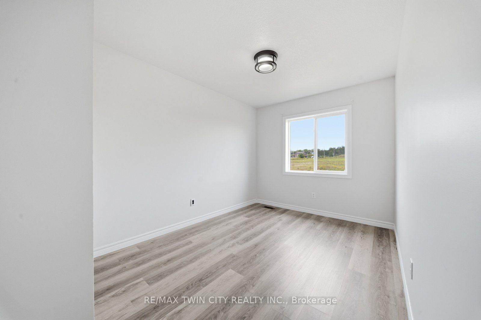 Photo 29 of 26 Newstead Road, Brant, Paris — HOMEH