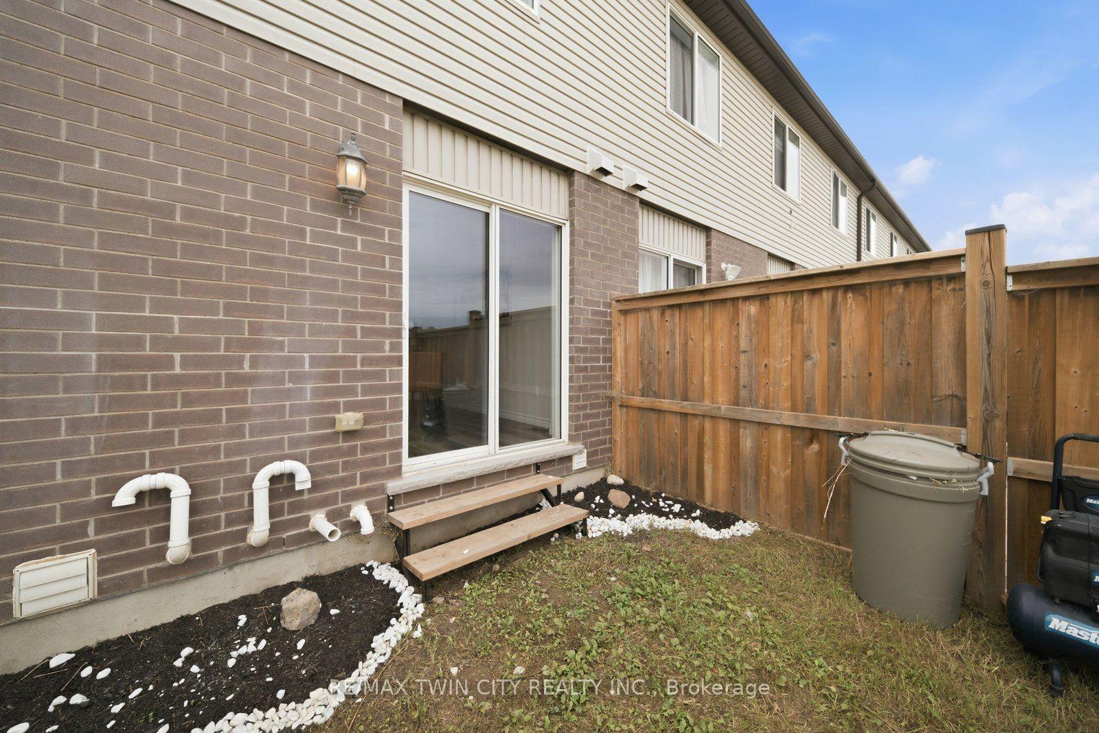 Photo 36 of 26 Newstead Road, Brant, Paris — HOMEH