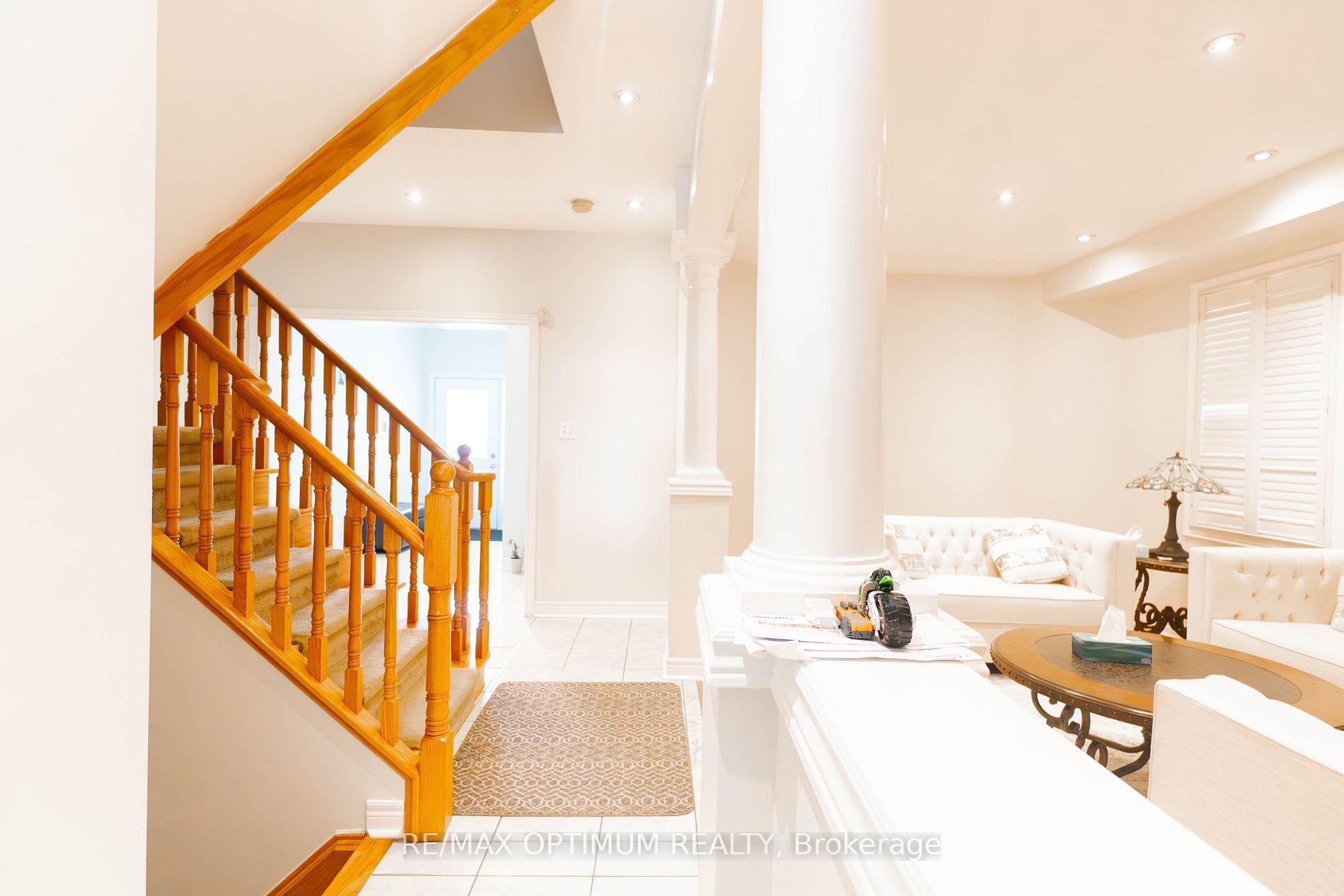 Photo 4 of 545 Warhol Way, Mississauga, Meadowvale Village — HOMEH