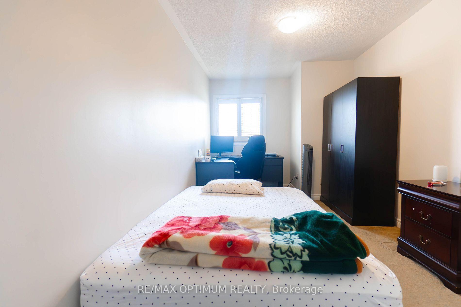 Photo 14 of 545 Warhol Way, Mississauga, Meadowvale Village — HOMEH