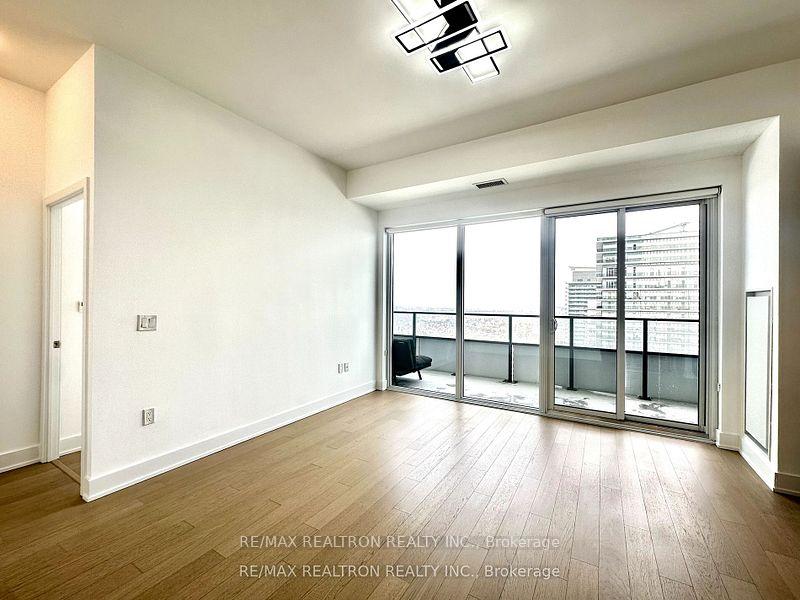 Photo 6 of Unit 5202, 30 Shore Breeze Drive, Etobicoke, Mimico — HOMEH