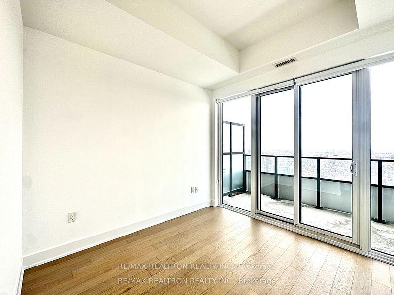 Photo 12 of Unit 5202, 30 Shore Breeze Drive, Etobicoke, Mimico — HOMEH