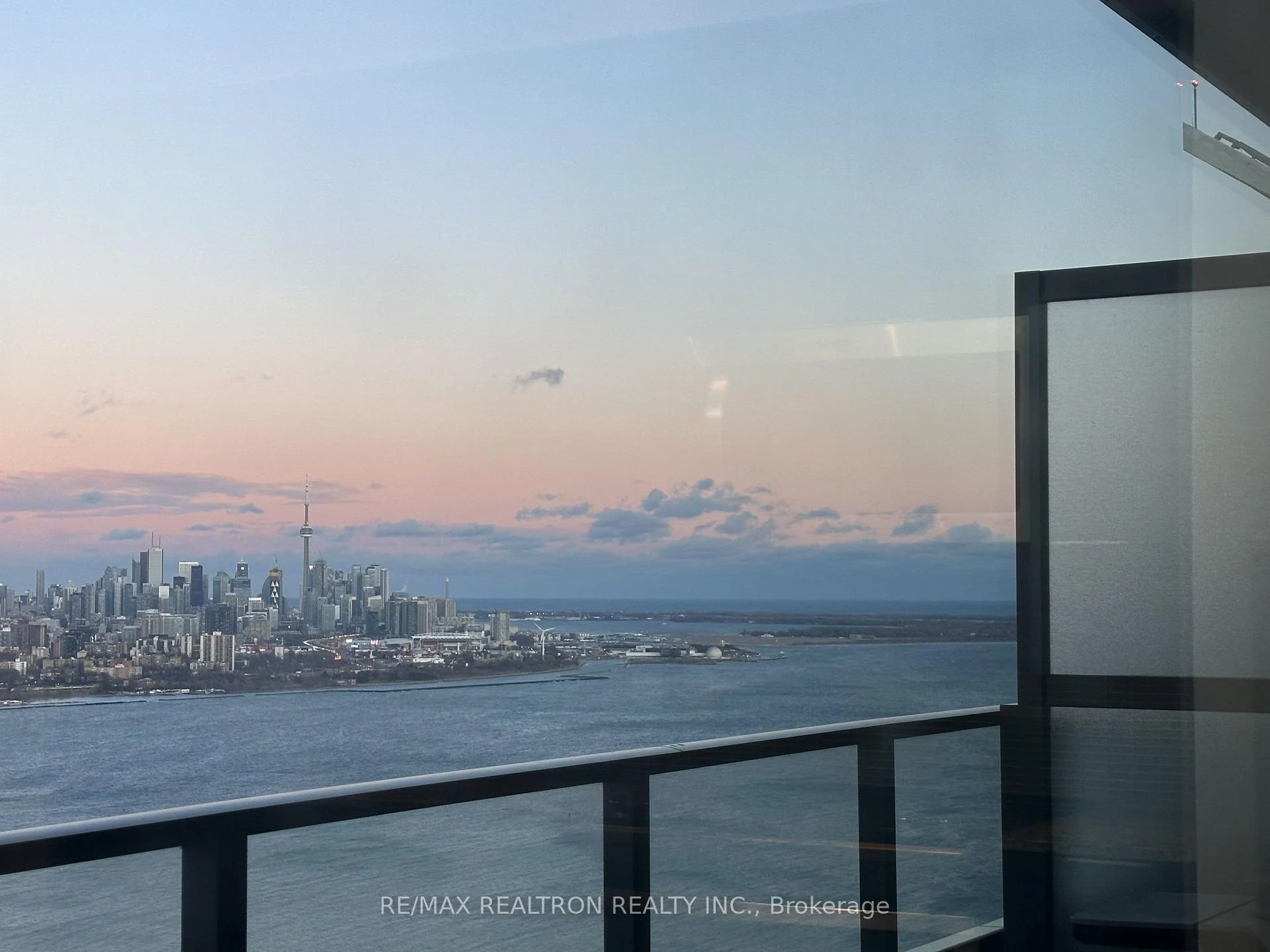 Photo 17 of Unit 5202, 30 Shore Breeze Drive, Etobicoke, Mimico — HOMEH