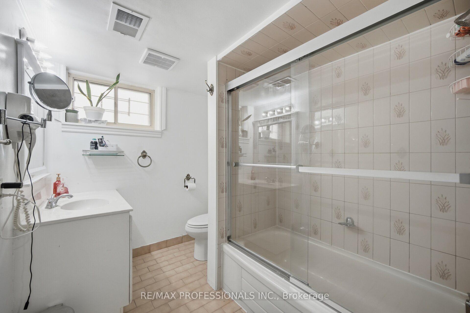 Photo 48 of 53 Wilmar Road, Etobicoke, Islington-City Centre West — HOMEH